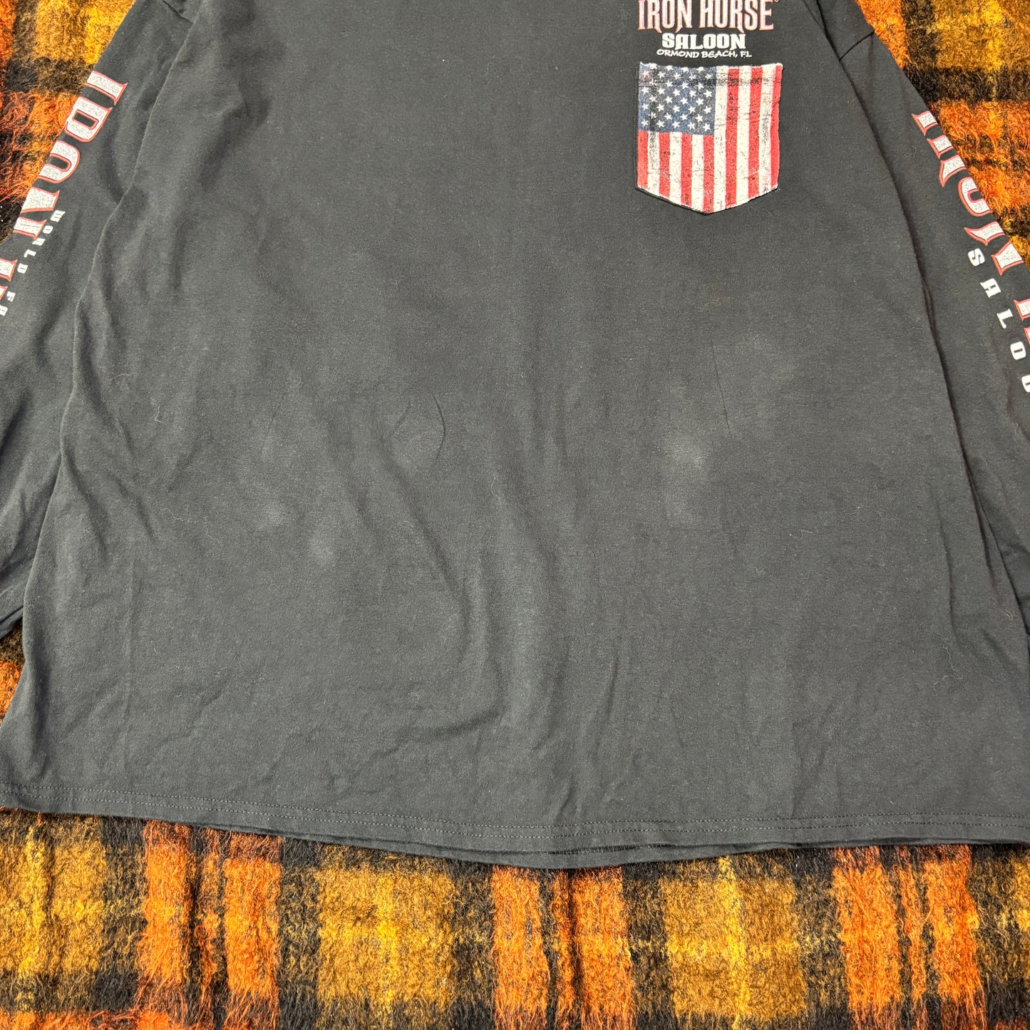 【2020年製】IRON HORSE SALOON ロンT|バイカーロングスリーブTシャツ アメリカ製風プリント USA国旗ポケット付き