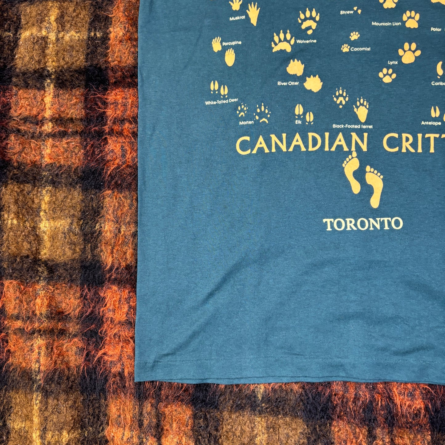 【CANADIAN CRITTERS】足跡アートTシャツ|トロント発!動物トラック柄