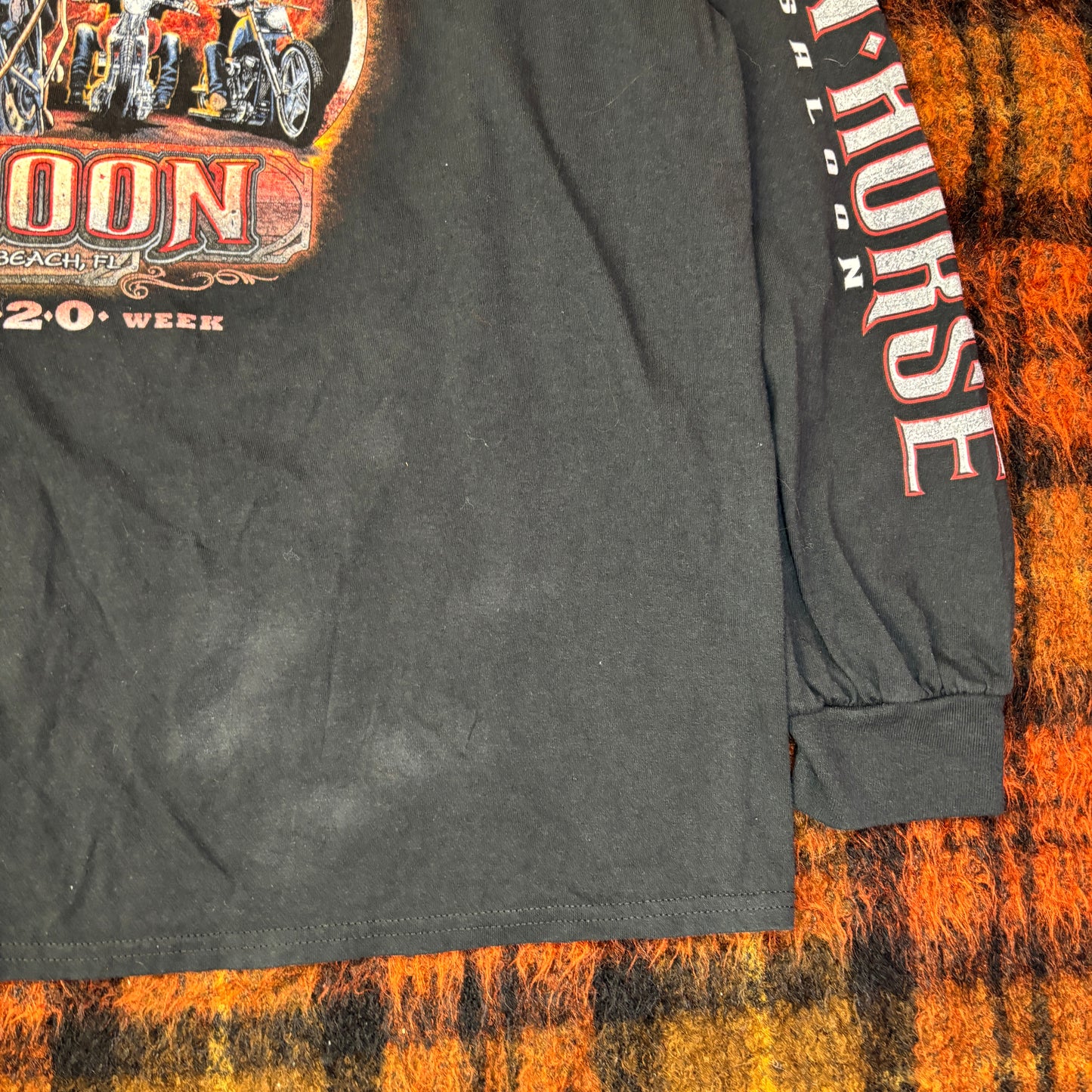【2020年製】IRON HORSE SALOON ロンT|バイカーロングスリーブTシャツ アメリカ製風プリント USA国旗ポケット付き