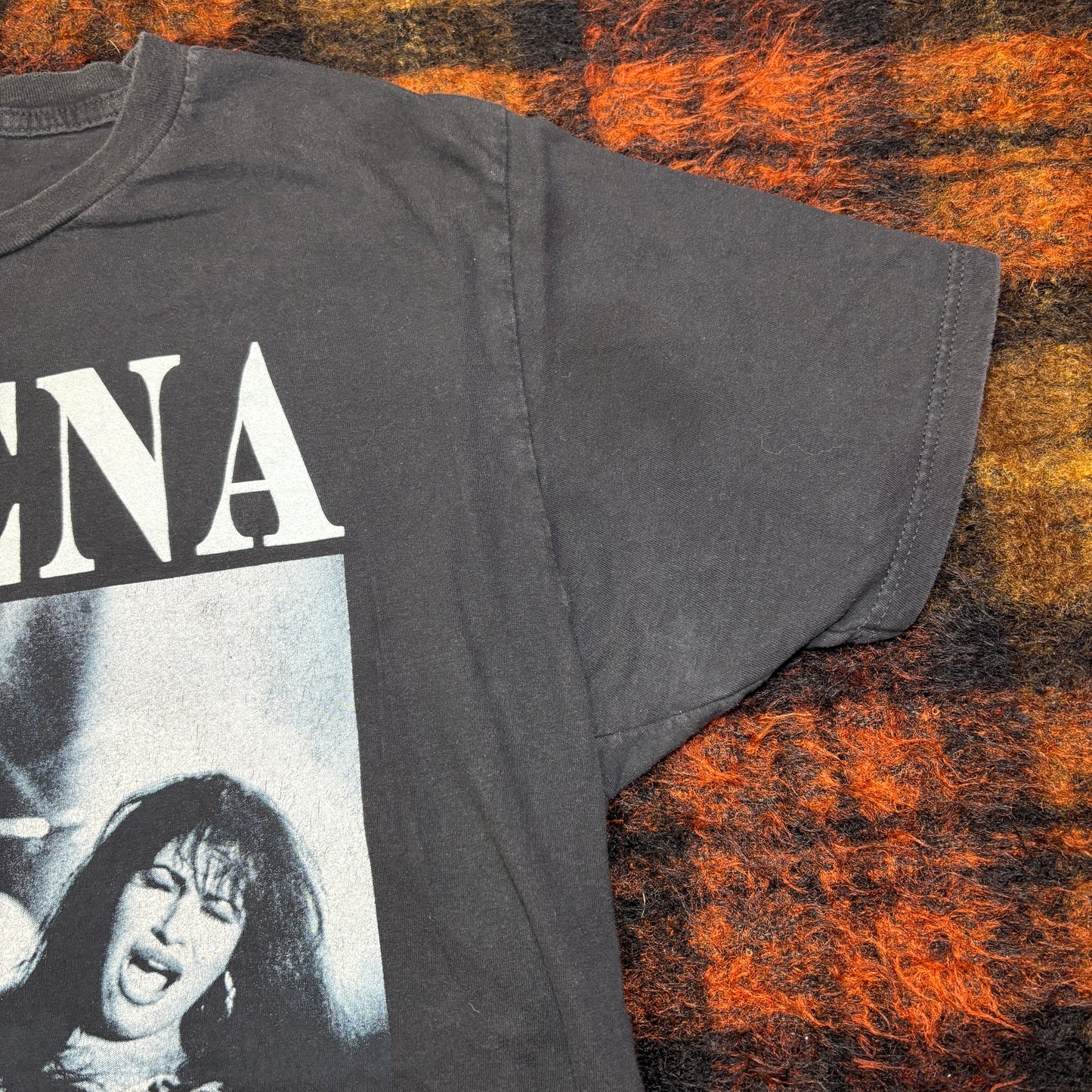 【90s ヴィンテージ風】SELENA セレーナ Tシャツ|レトロ音楽アーティスト ロックT バンドT