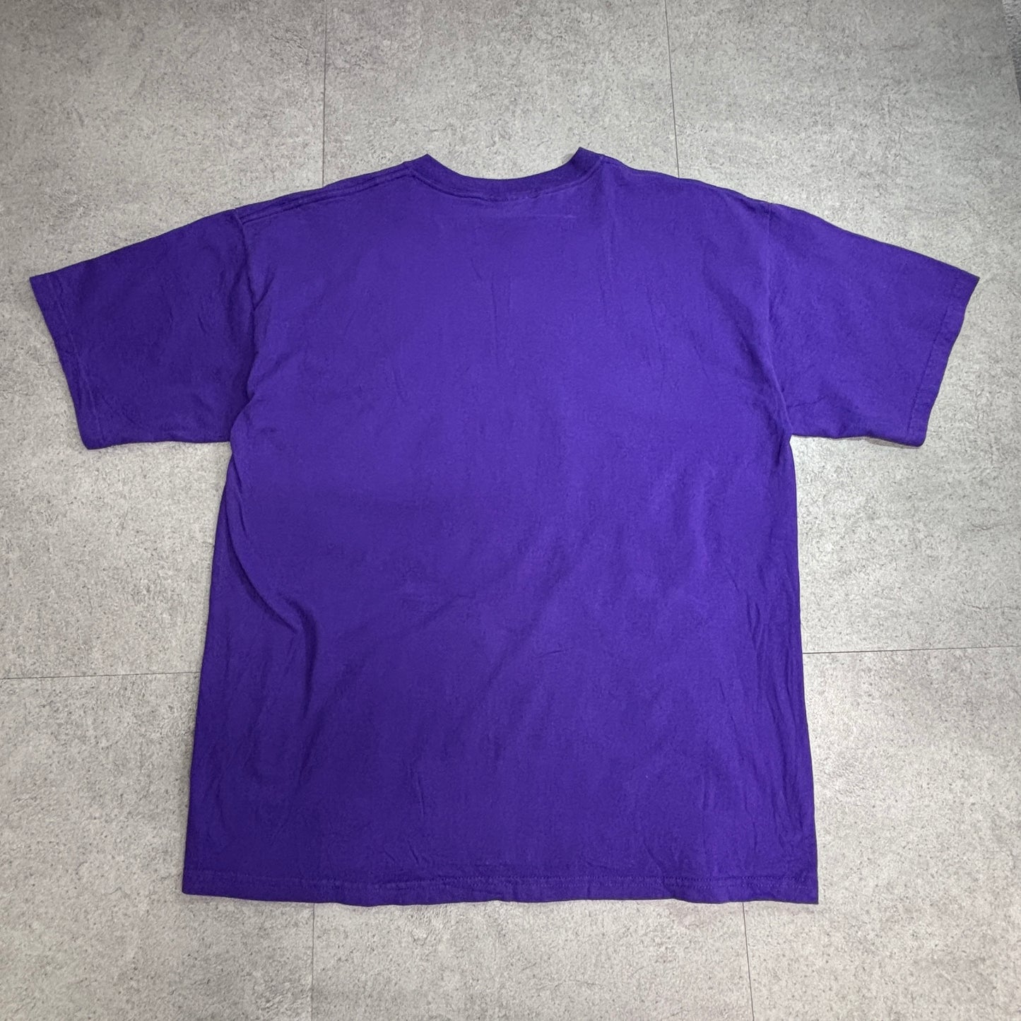【Disney World “Where Magic Lives” ファンタジア ミッキー プリントTシャツ Walt Disney World パープル キャラクターT 古着】8-23
