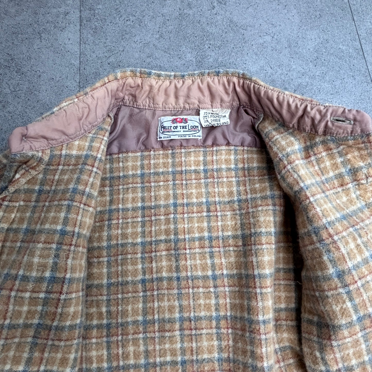【70s 〜80s FRUIT OF THE LOOM ウールチェックシャツ】ポーランド製 75% WOOL ベージュ L 古着/8-70