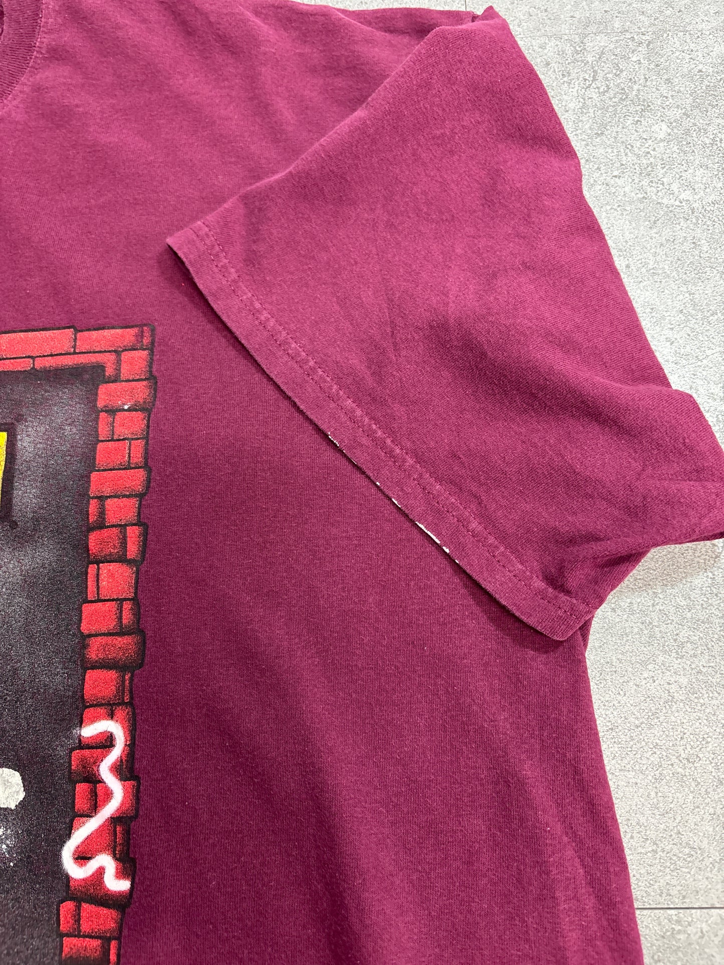 【Disney Tower of Terror ミッキーマウス プリントTシャツ ディズニー タワー・オブ・テラー バーガンディ USA古着】8-21