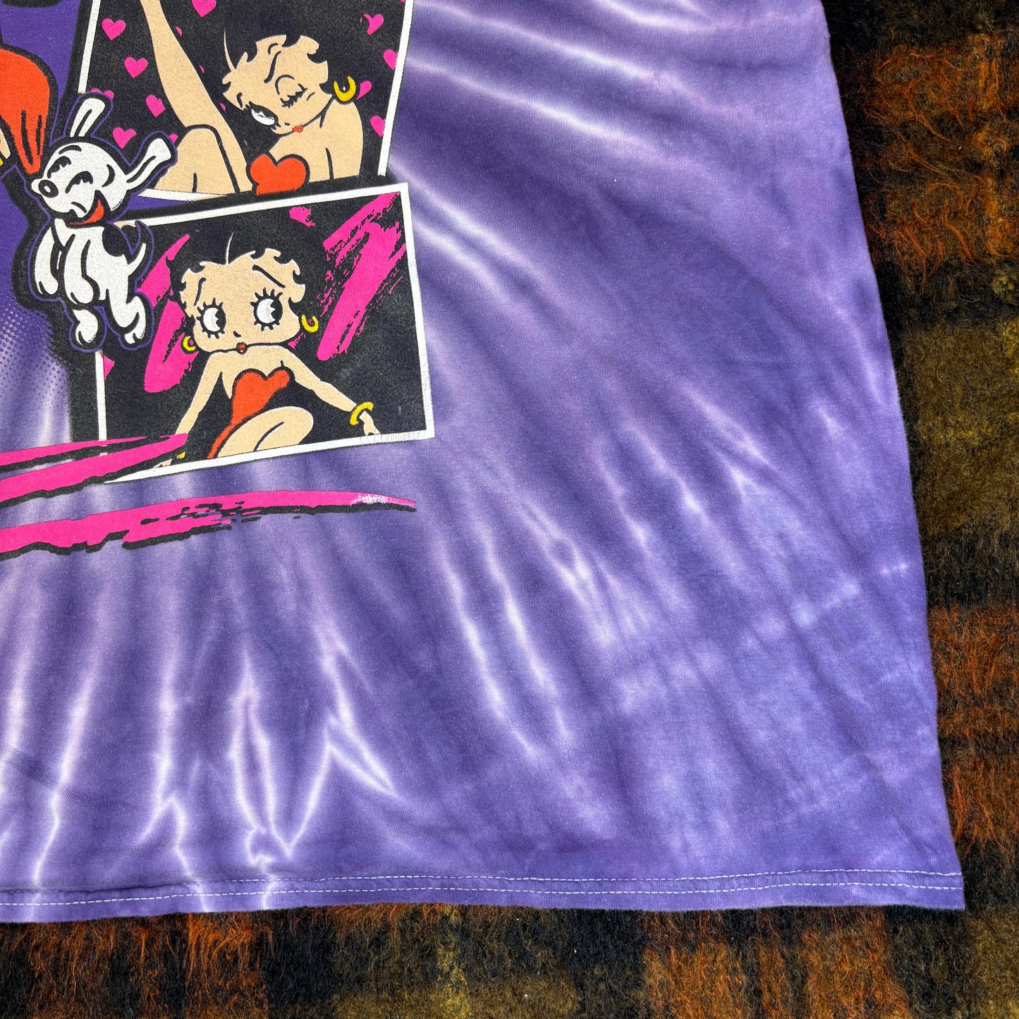 【Betty Boop】タイダイTシャツ|アメリカンレトロ × パープル グラフィックキャラT