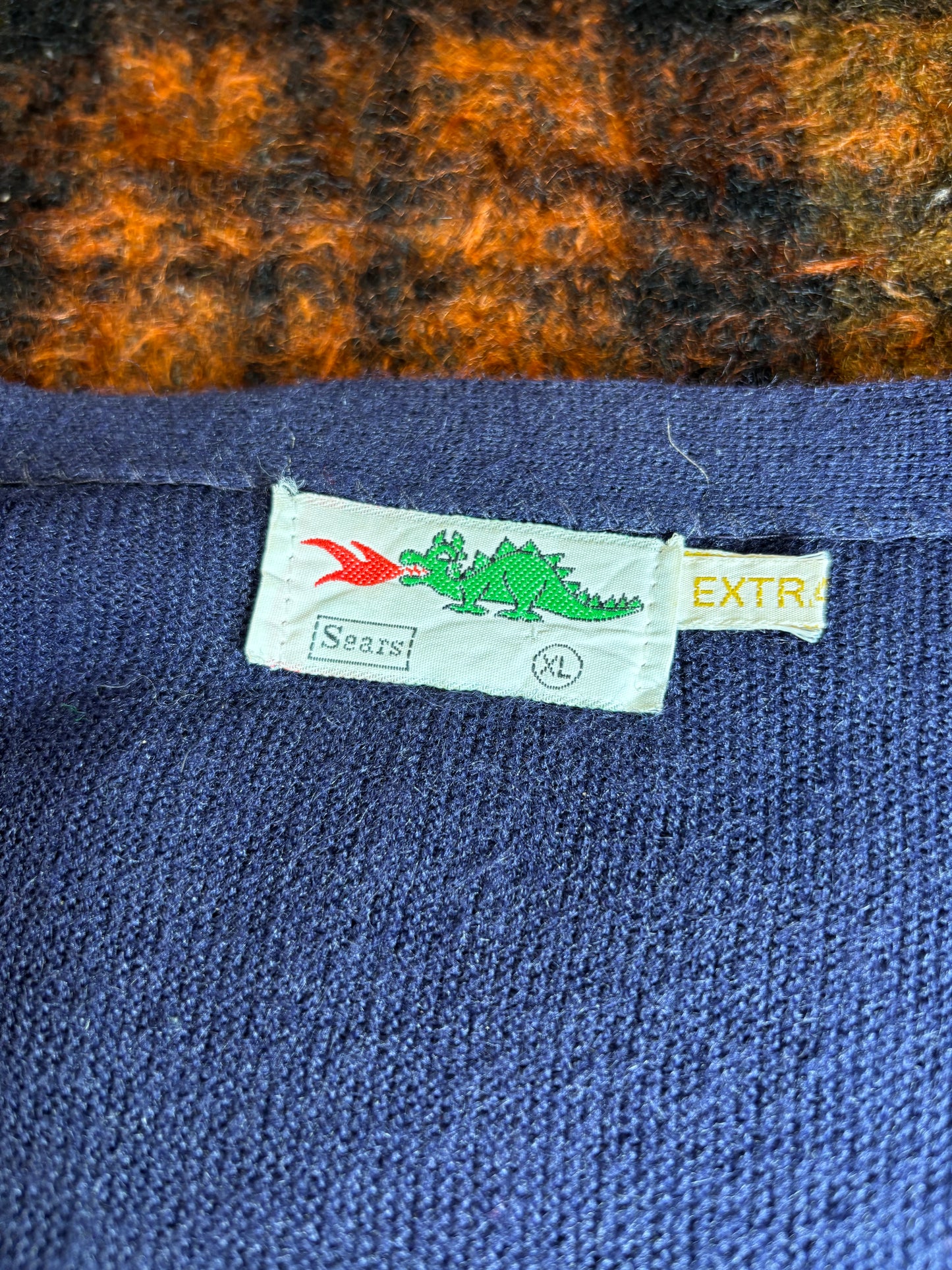 【USA製】Sears ドラゴン刺繍カーディガン|ヴィンテージ アメリカ古着 紫 アクリルニット XL
