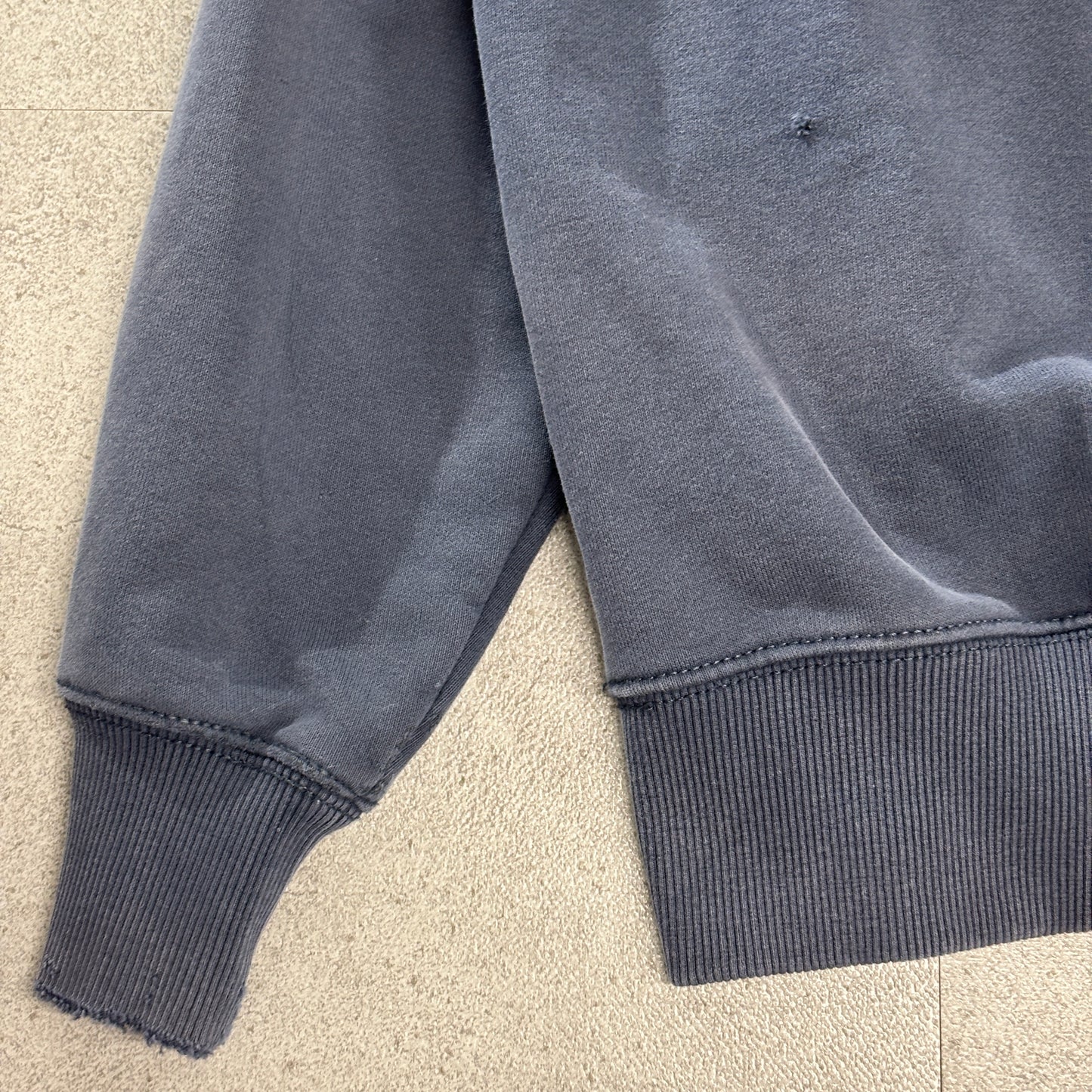 Carhartt カーハート 裏起毛 ハーフジップ パーカー グレー系 Lサイズ 企業刺繍入り 古着 スウェットフーディ