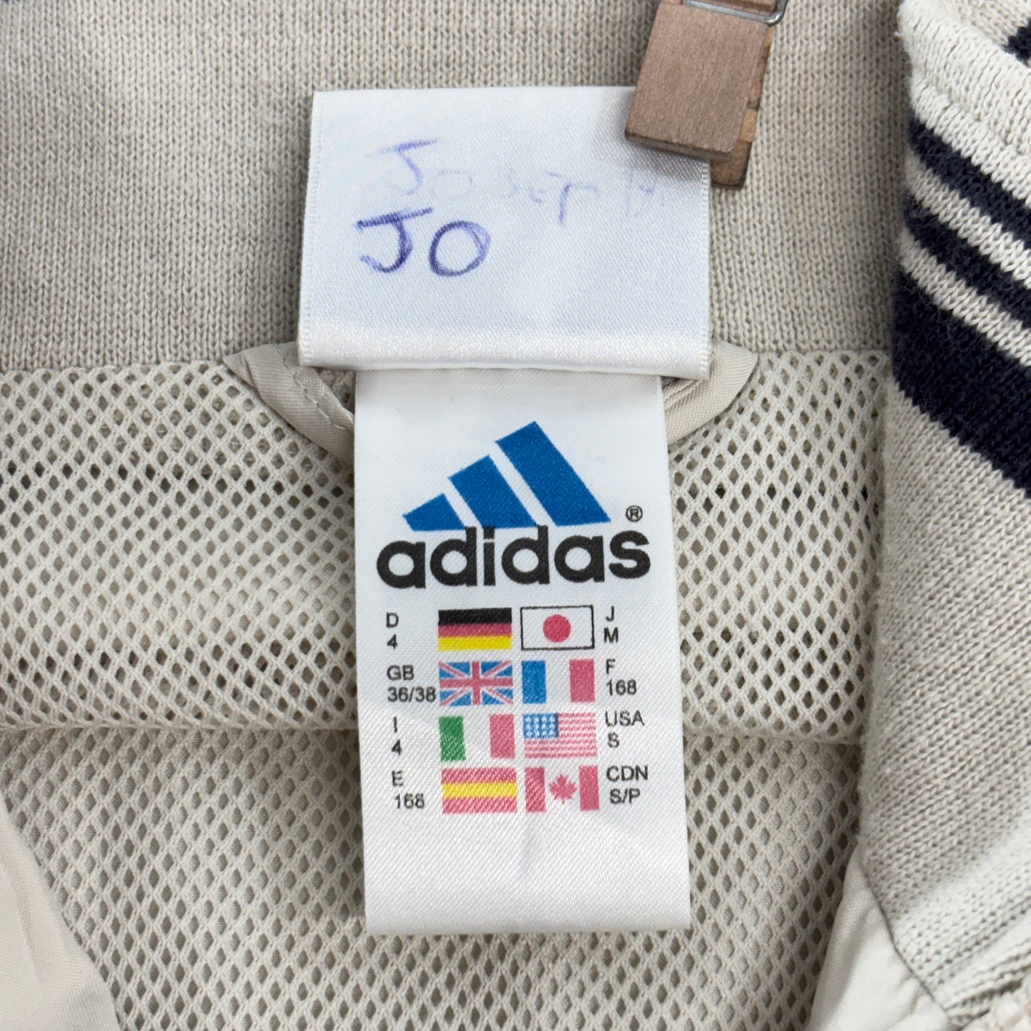 【90s ヴィンテージ】adidas アディダス トラックジャケット ホワイト 刺繍ロゴ Mサイズ相当