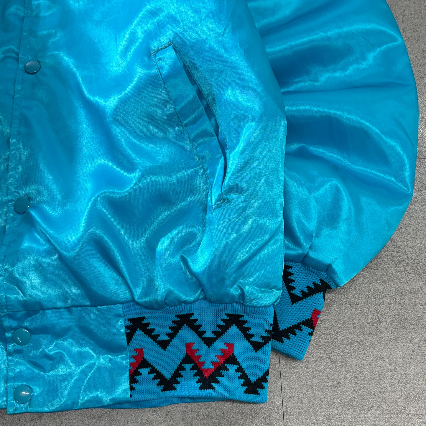 90s USA製 Westark “Blackfeet Reservation” サテンスタジャン ターコイズ×トライバルリブ M ビンテージ/ヴィンテージ ナイロン 中綿キルティング