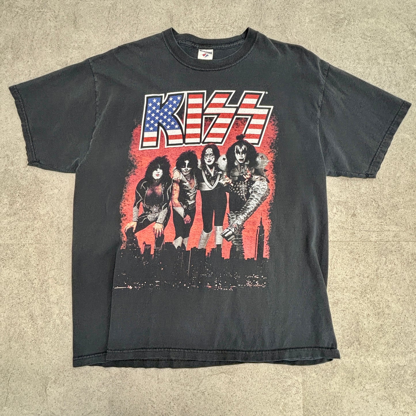 KISS バンドTシャツ 2005年製 アメリカ国旗ロゴ×メンバー集合プリント JERZEES XL ブラック ロックT