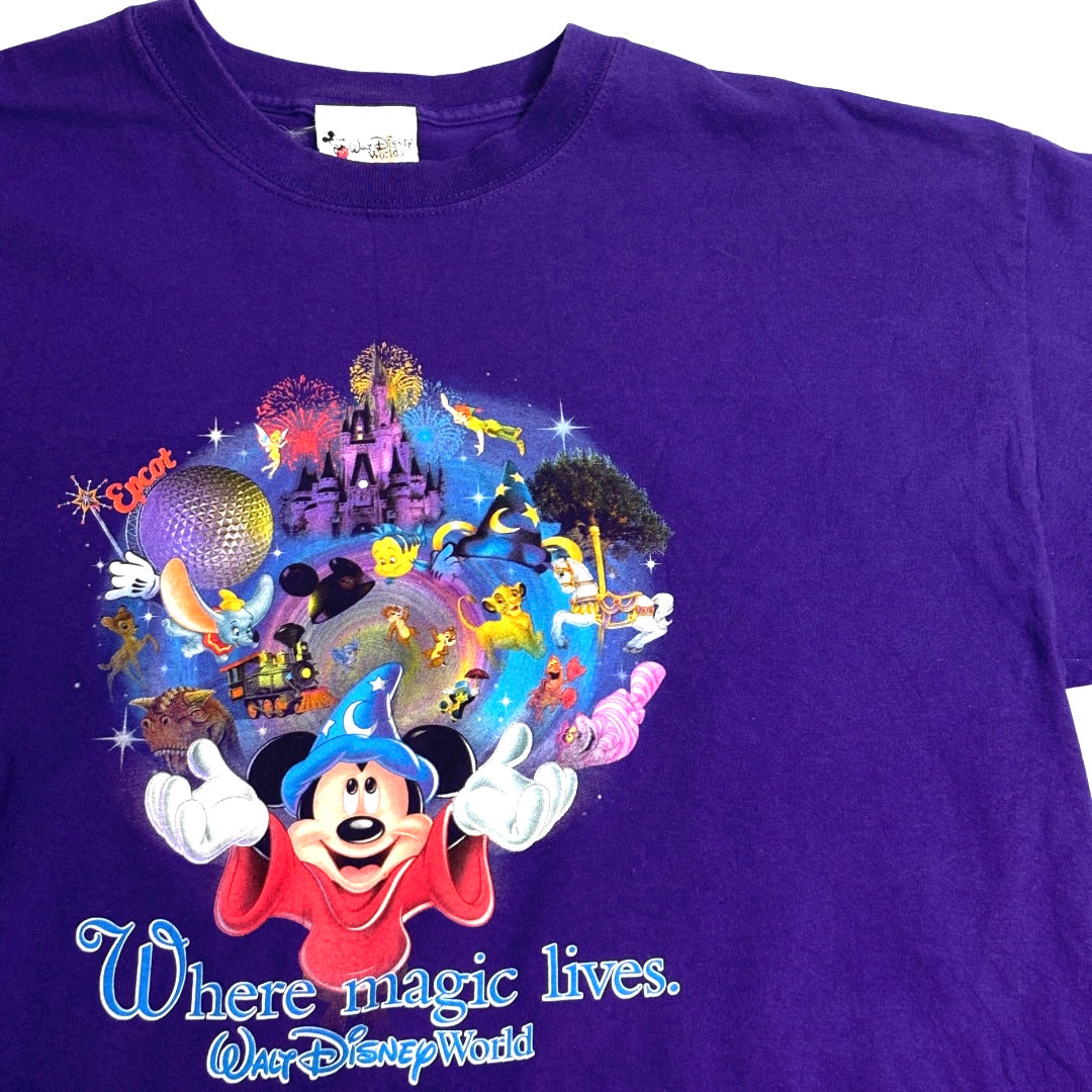【Disney World “Where Magic Lives” ファンタジア ミッキー プリントTシャツ Walt Disney World パープル キャラクターT 古着】8-23