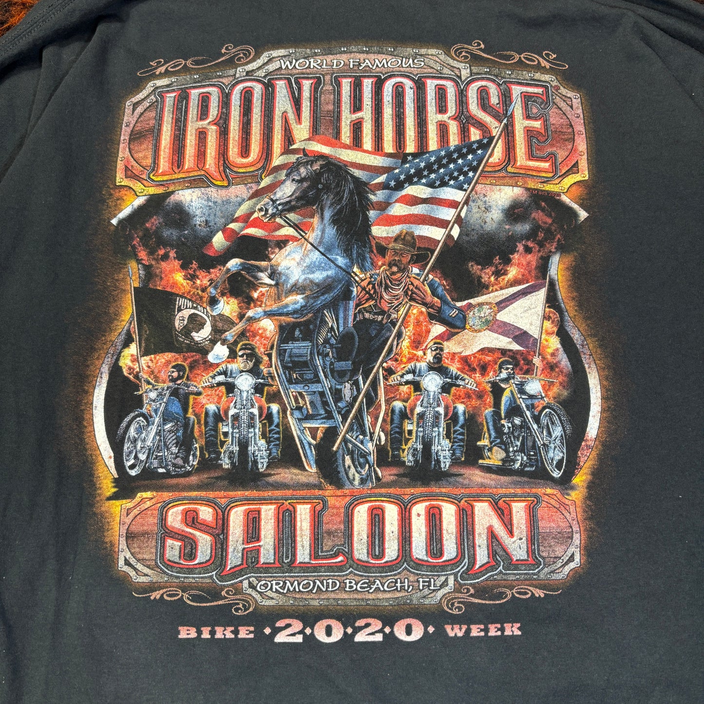 【2020年製】IRON HORSE SALOON ロンT｜バイカーロングスリーブTシャツ アメリカ製風プリント USA国旗ポケット付き