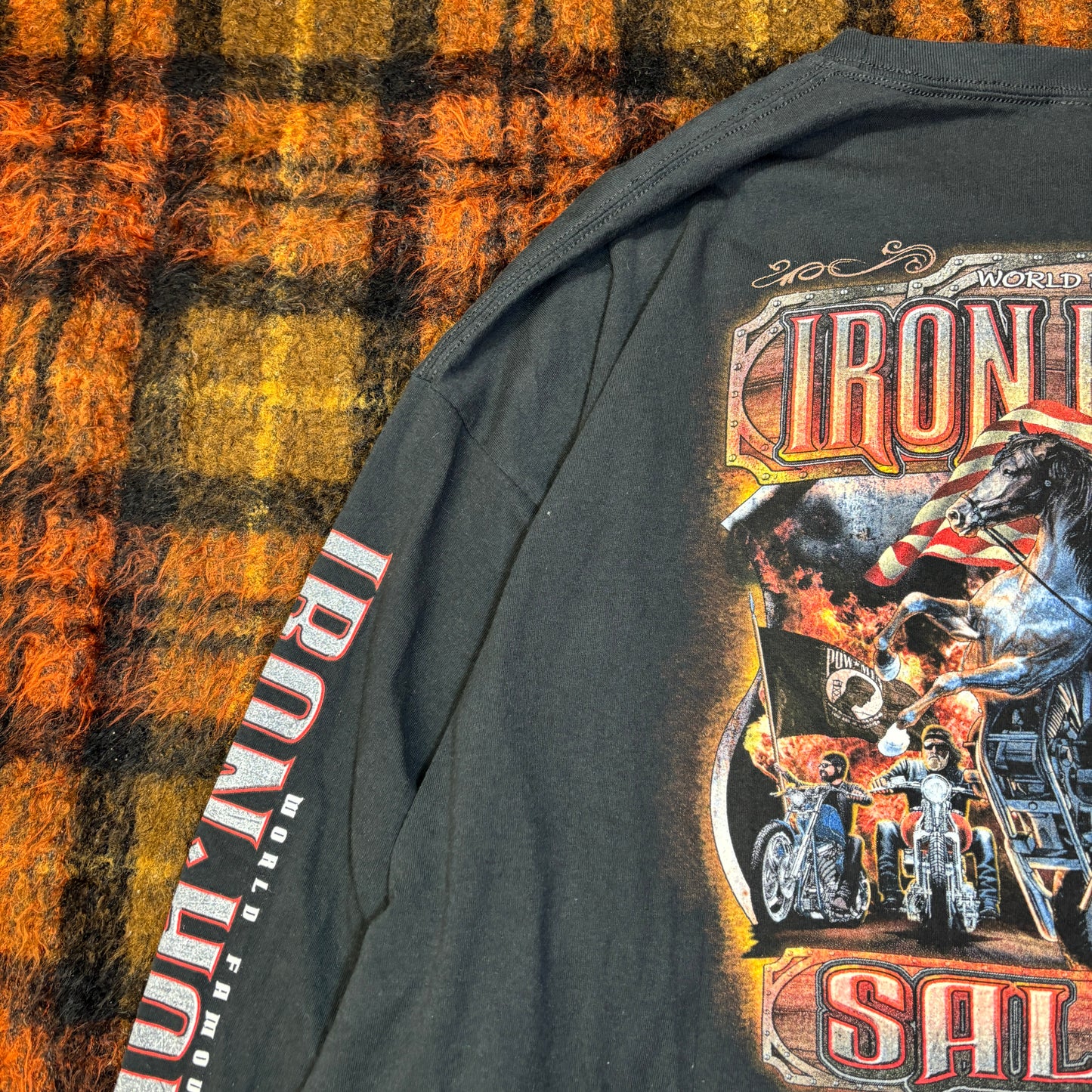 【2020年製】IRON HORSE SALOON ロンT｜バイカーロングスリーブTシャツ アメリカ製風プリント USA国旗ポケット付き