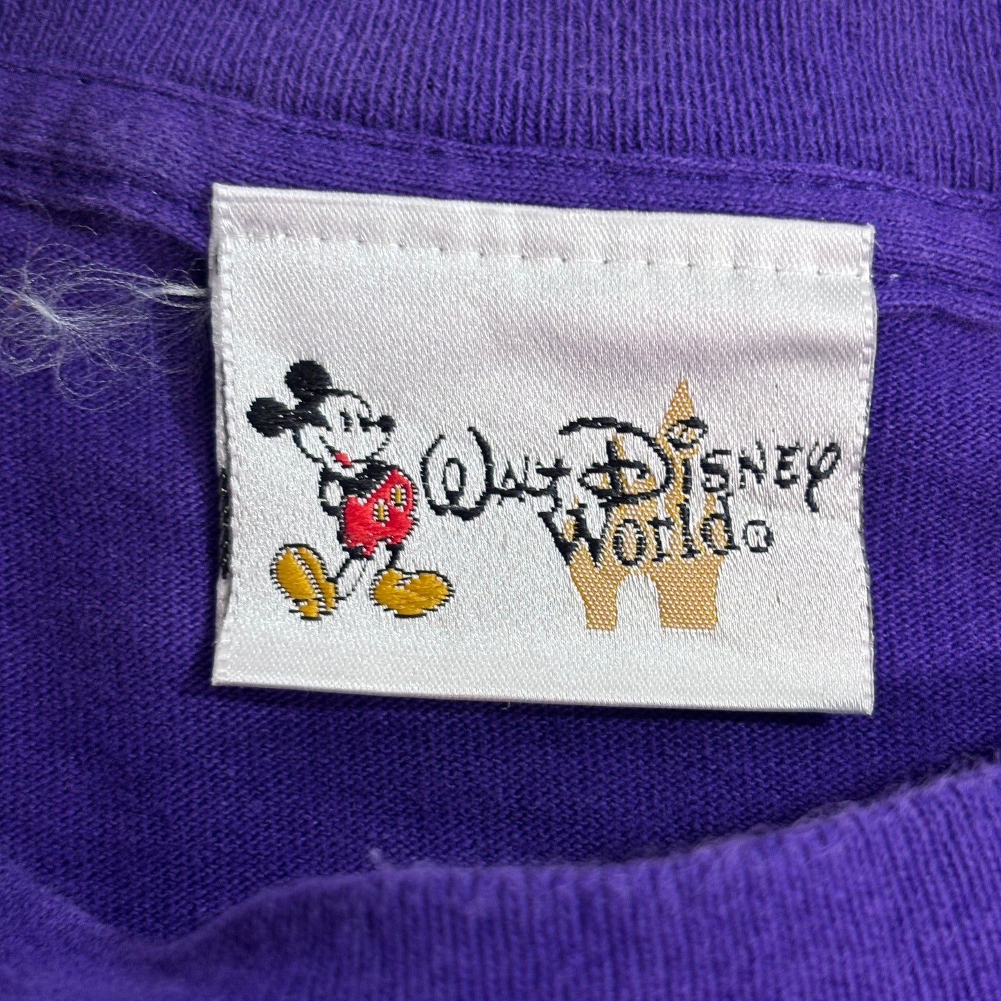 【Disney World “Where Magic Lives” ファンタジア ミッキー プリントTシャツ Walt Disney World パープル キャラクターT 古着】8-23