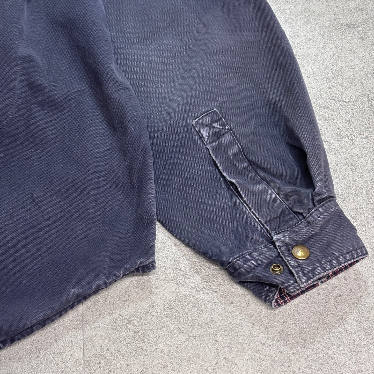 【Carhartt チェック裏地 ダック ワークシャツジャケット】ブラック系 M スナップボタン フェード 古着/8-37