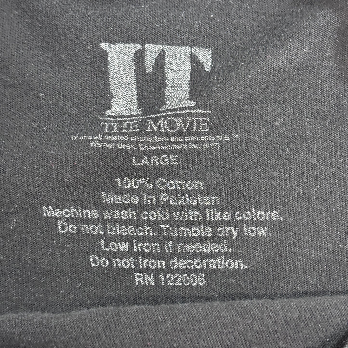 【IT（イット）Pennywise（ペニーワイズ）ホラー映画Tシャツ】“AREN’T YOU GONNA SAY HELLO?” プリントTシャツ ブラック/7-35