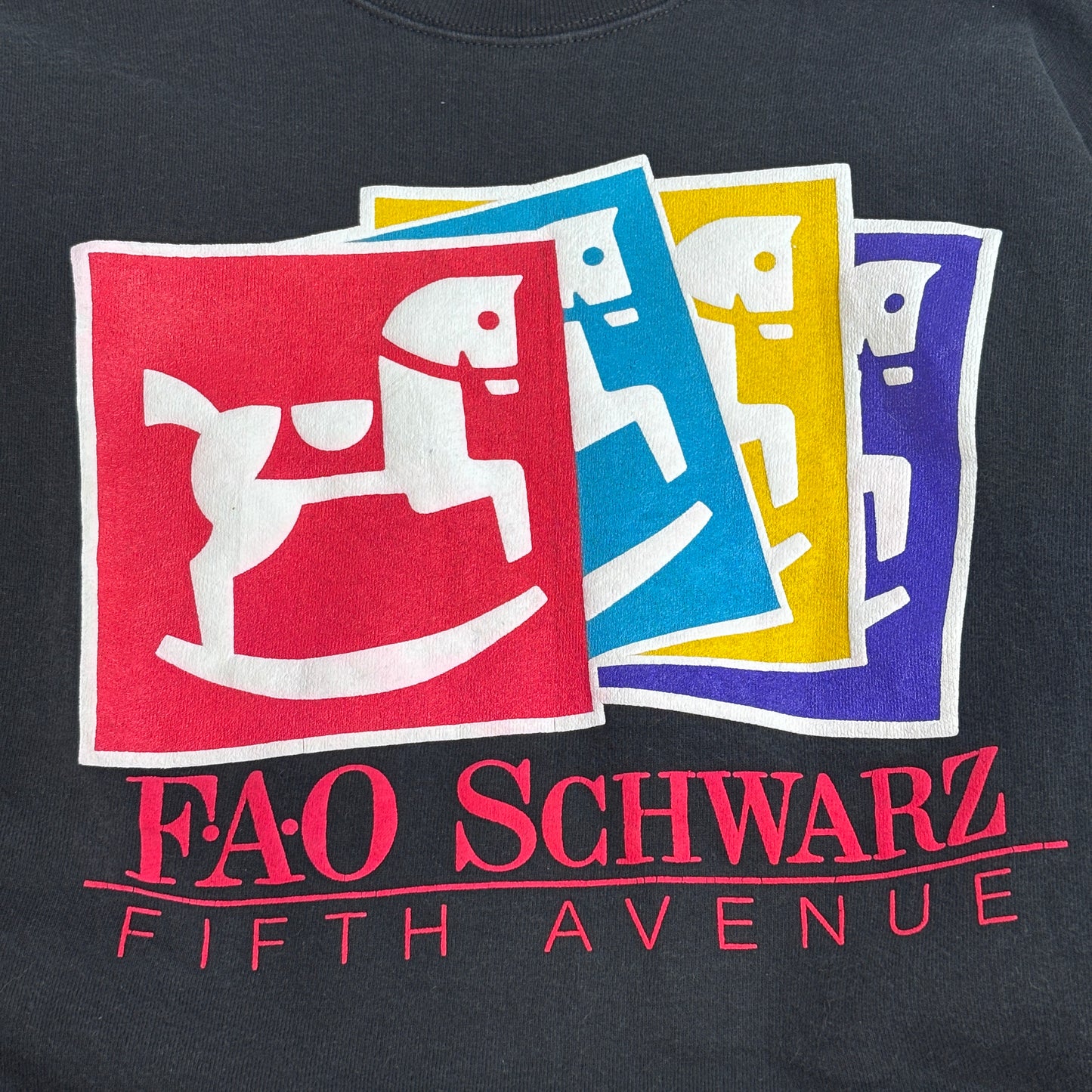 【90s FAO SCHWARZ FIFTH AVENUE スウェット X LARGE】USA製 ヴィンテージ クルーネック トイストア 企業ロゴ ブラック/2-103