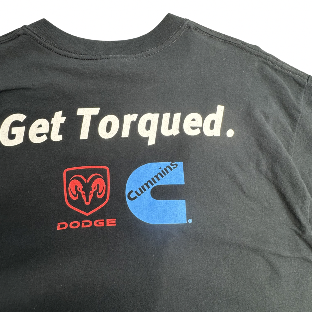 DODGE × Cummins “Get Torqued.” バックプリントTシャツ GILDAN Ultra Cotton XL ブラック/7-47
