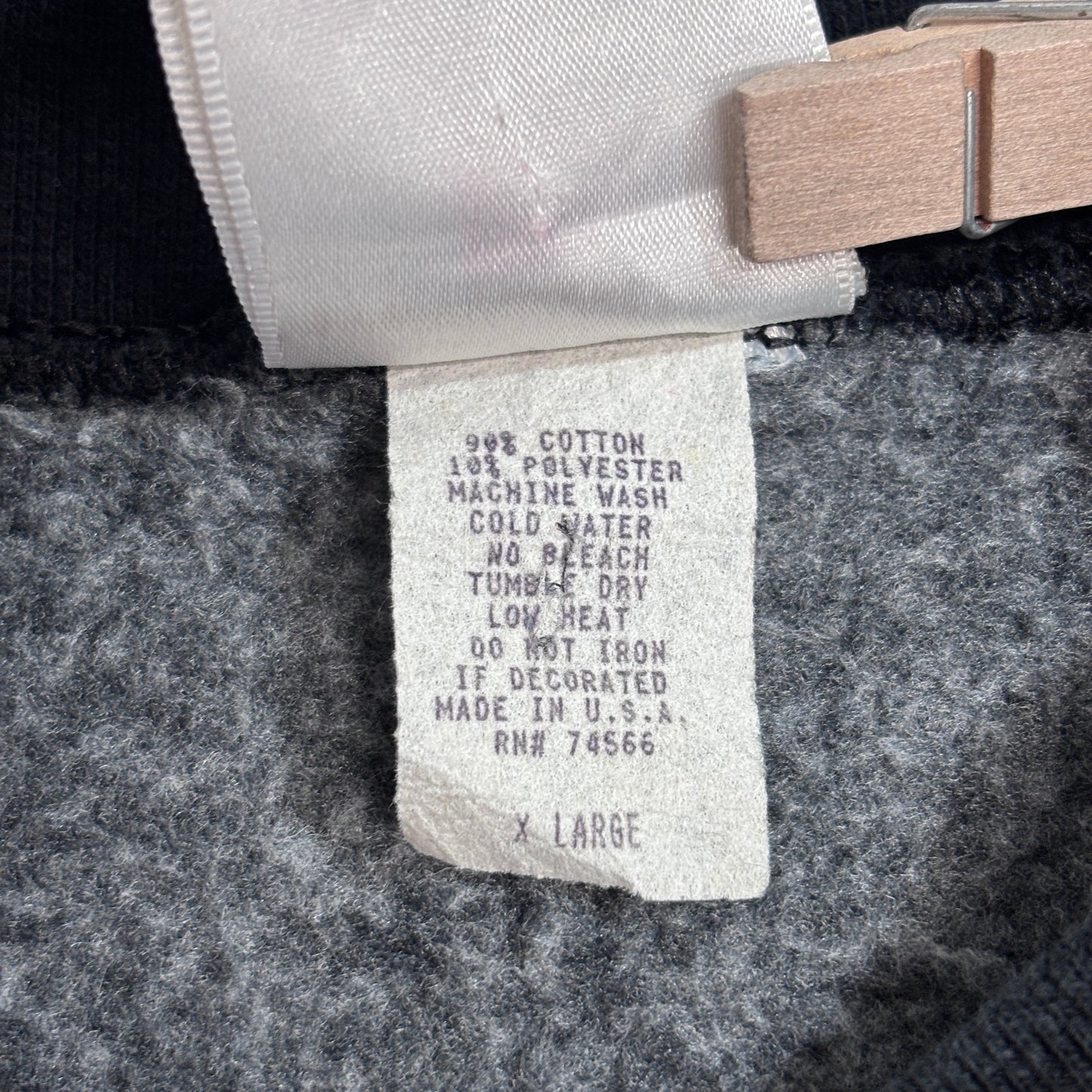 【90s FAO SCHWARZ FIFTH AVENUE スウェット X LARGE】USA製 ヴィンテージ クルーネック トイストア 企業ロゴ ブラック/2-103