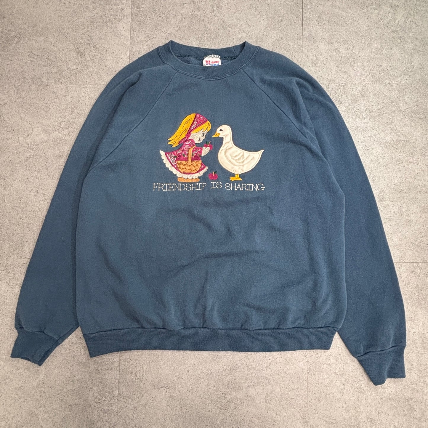 【90s Hanes ACTIVEWEAR FRIENDSHIP IS SHARING スウェット XLサイズ】ヘインズ USAファブリック ヴィンテージ クルーネック 刺繍トレーナー アニマル/2-102