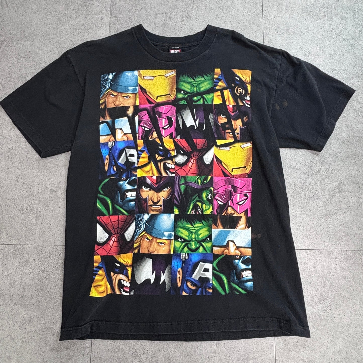 【MARVEL アベンジャーズ オールスター コミックアート プリントTシャツ】ブラック/7-26