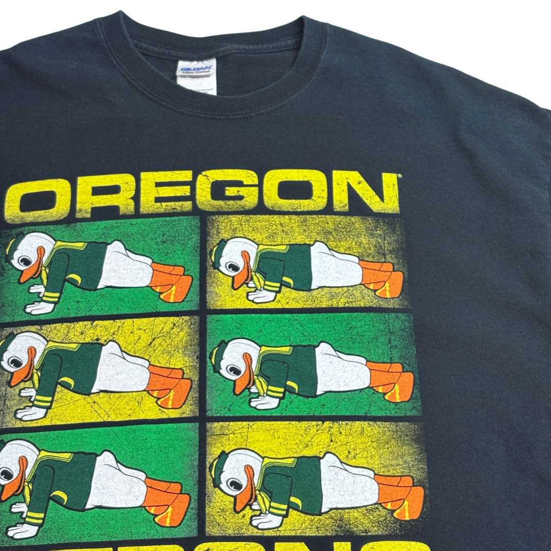 【OREGON STRONG プリントTシャツ】オレゴン・ダックス GILDAN Ultra Cotton XL ブラック 古着/8-56