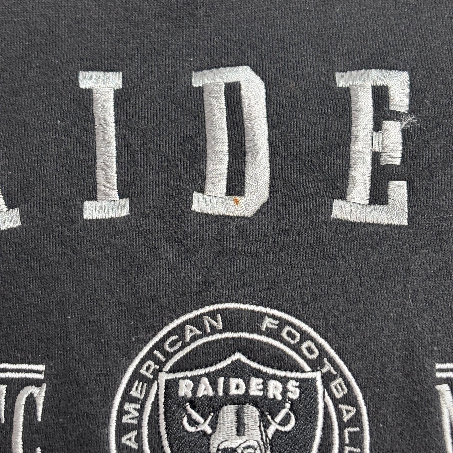 【90s Lee SPORT Oakland Raiders Vネックスウェット】NFL レイダース 刺繍 ブラック XL相当 古着/8-71