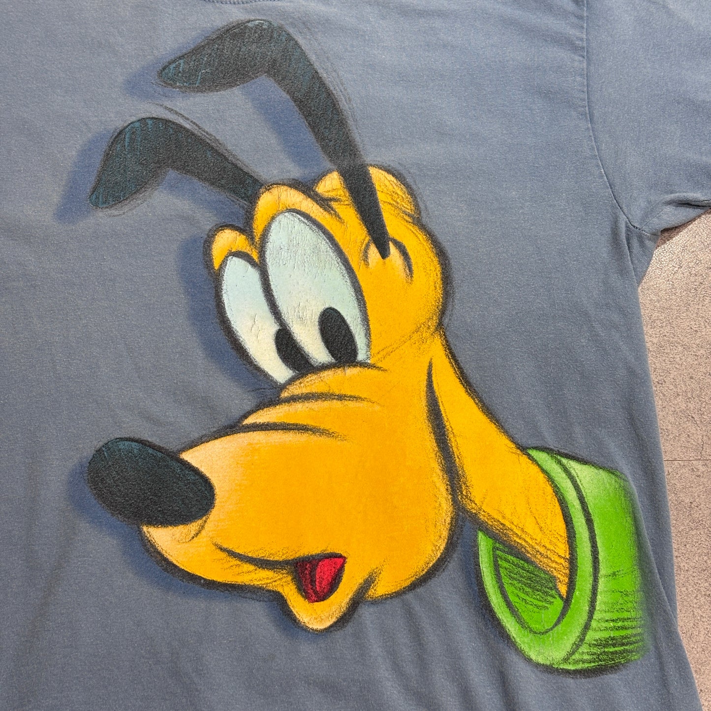 【Disney Pluto 両面ビッグプリントTシャツ】プルート Disneyland Resort Hanes ボディ キャラクターT 古着/8-4