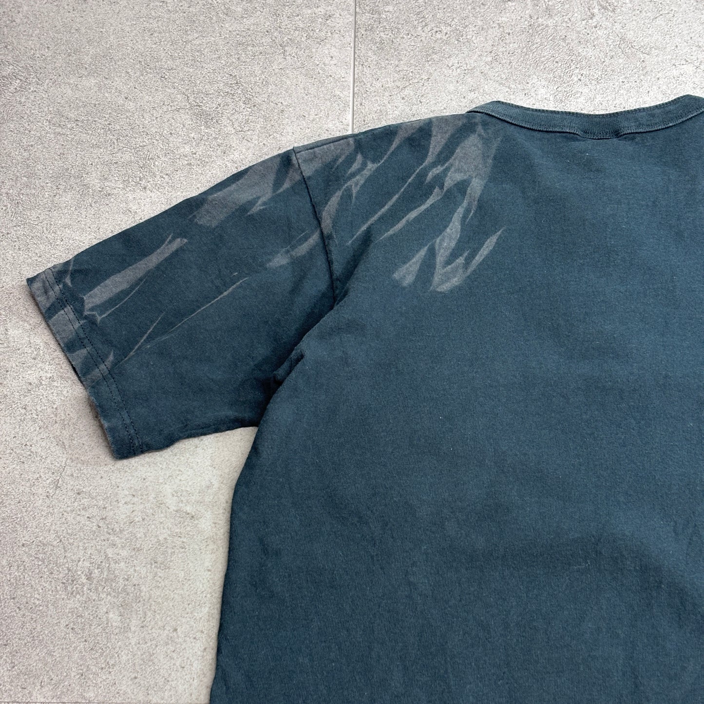 【HARLEY-DAVIDSON ヘンリーネック ポケットTシャツ】ブラック フェード ブリーチ USAファブリック M/8-45