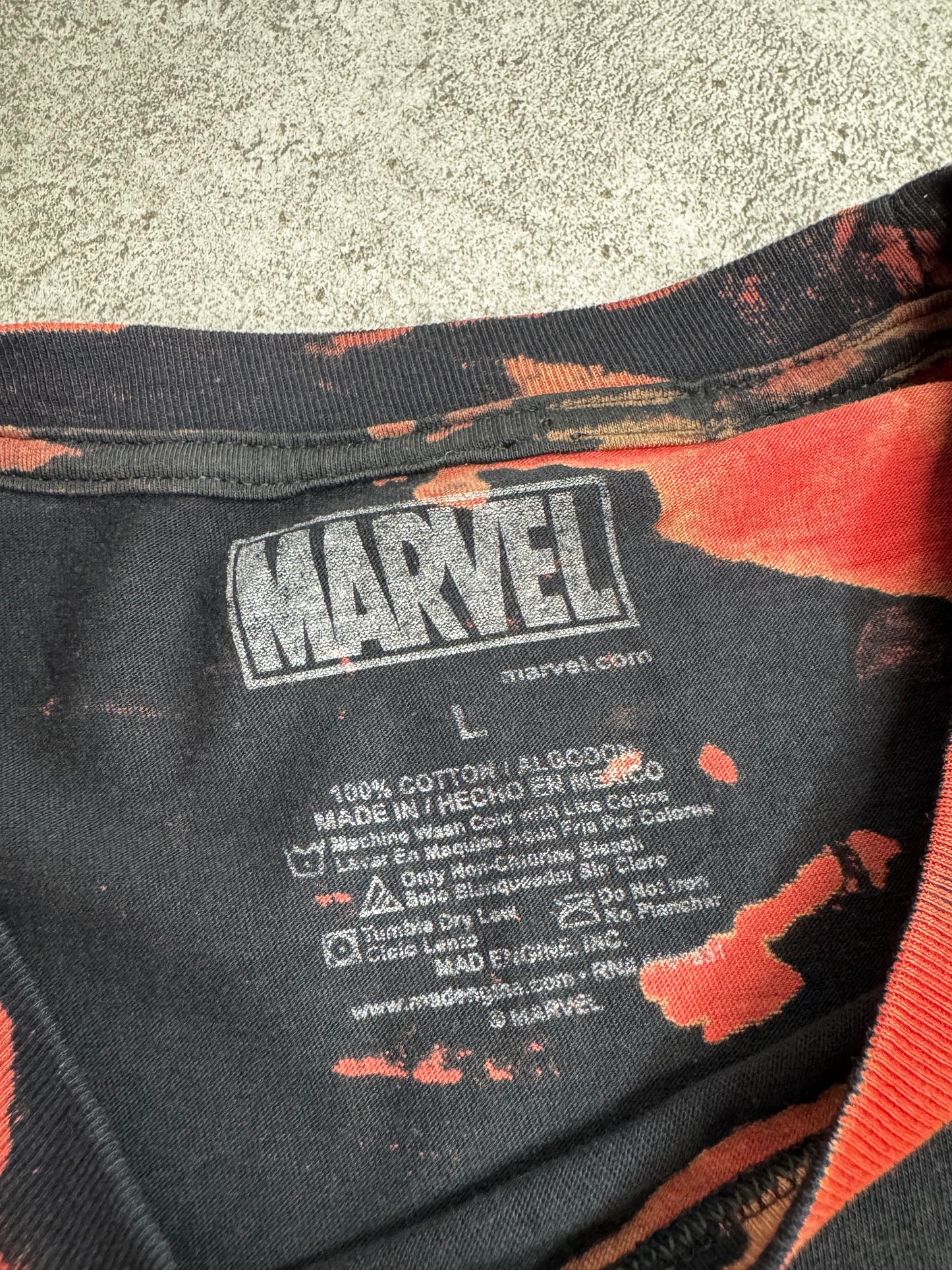 【MARVEL Deadpool プリントTシャツ】デッドプール 黒赤 総柄デザイン MARVEL公式 L /8-60