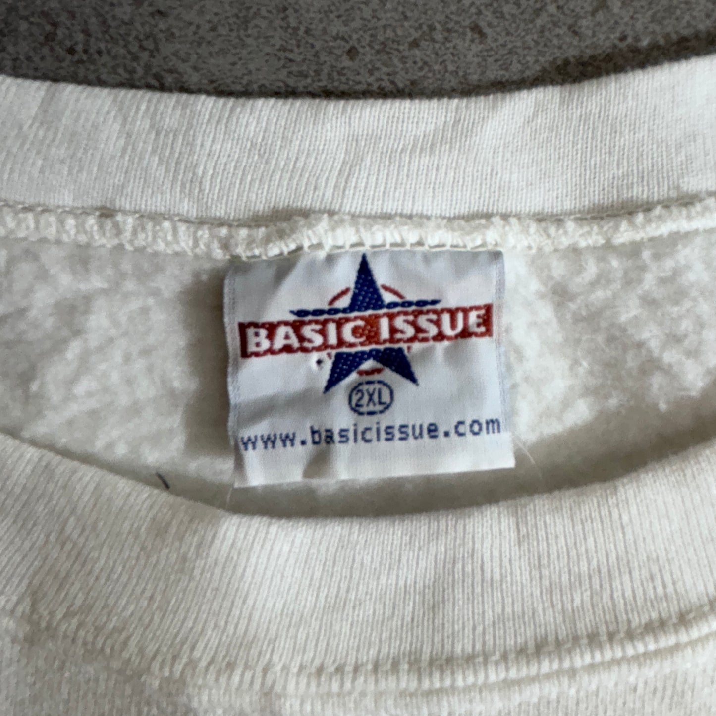 BASIC ISSUE スウェット / USMC 刺繍ロゴ / MADE IN USA / ホワイト / 2XL/2-52