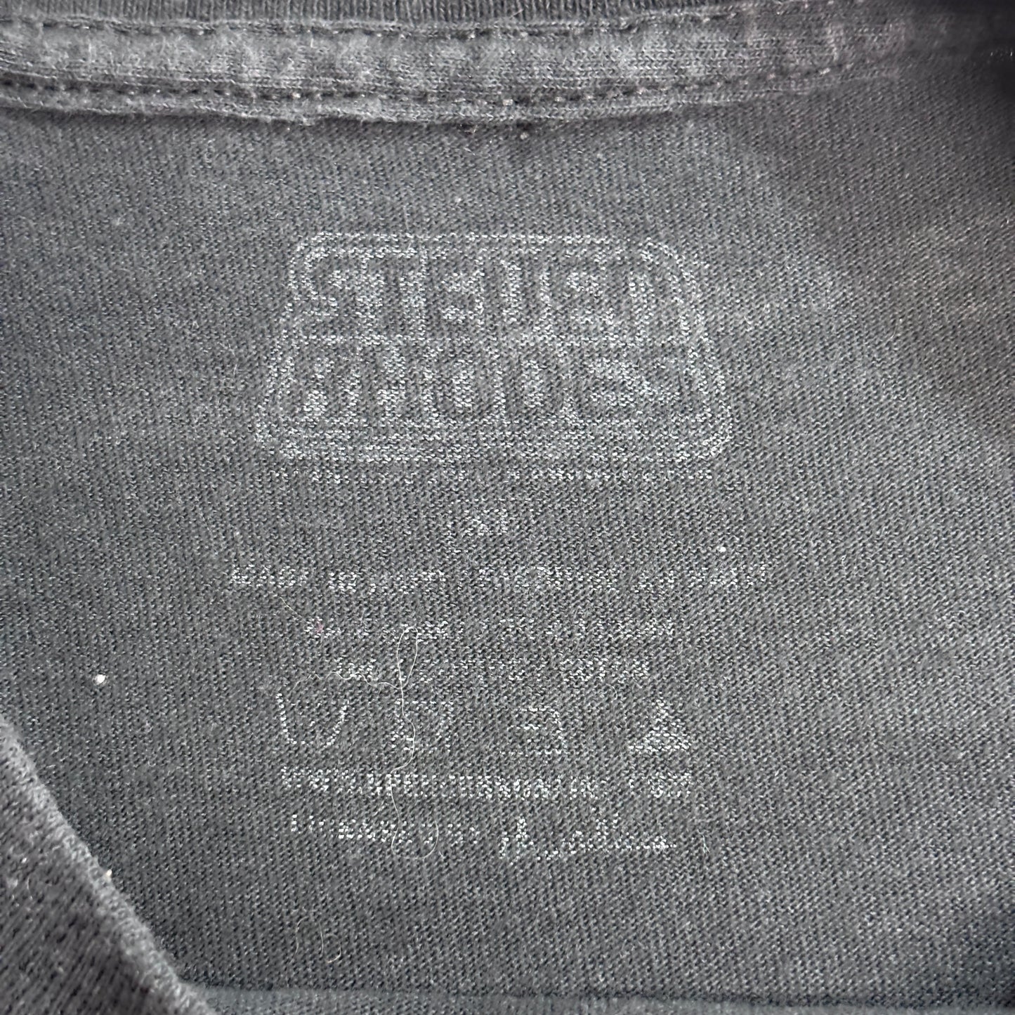 【Steven Rhodes ADOPT A FAMILIAR “Black Magic Animal Rescue” プリントTシャツ】ブラック XL/7-12