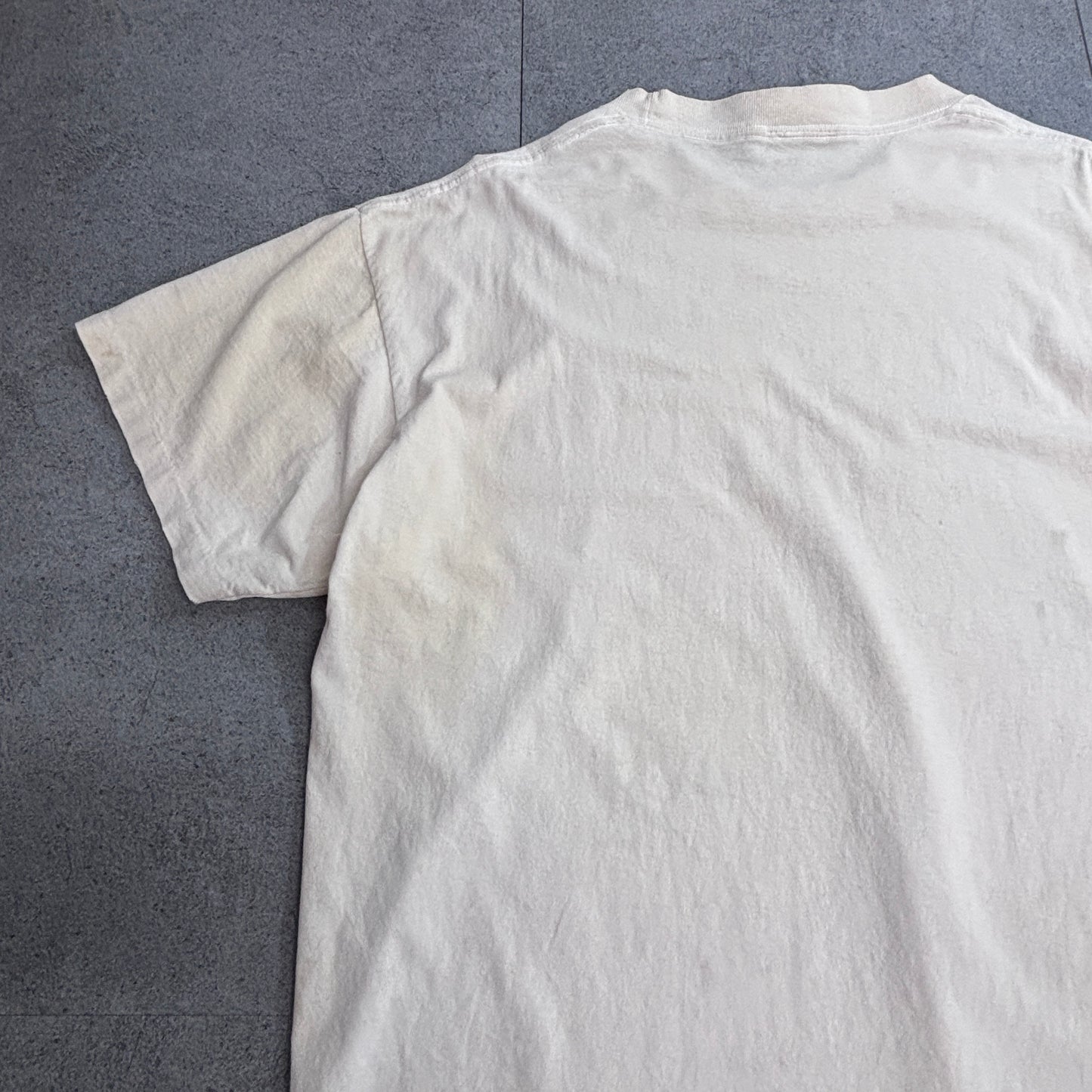 【Sesame Street Elmo プリントTシャツ】エルモ キャラクターT 生成り セサミストリート 古着/5-5
