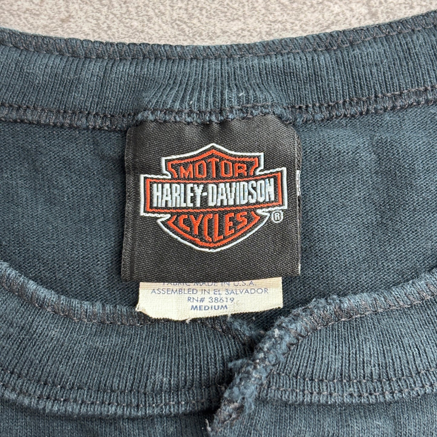 【HARLEY-DAVIDSON ヘンリーネック ポケットTシャツ】ブラック フェード ブリーチ USAファブリック M/8-45