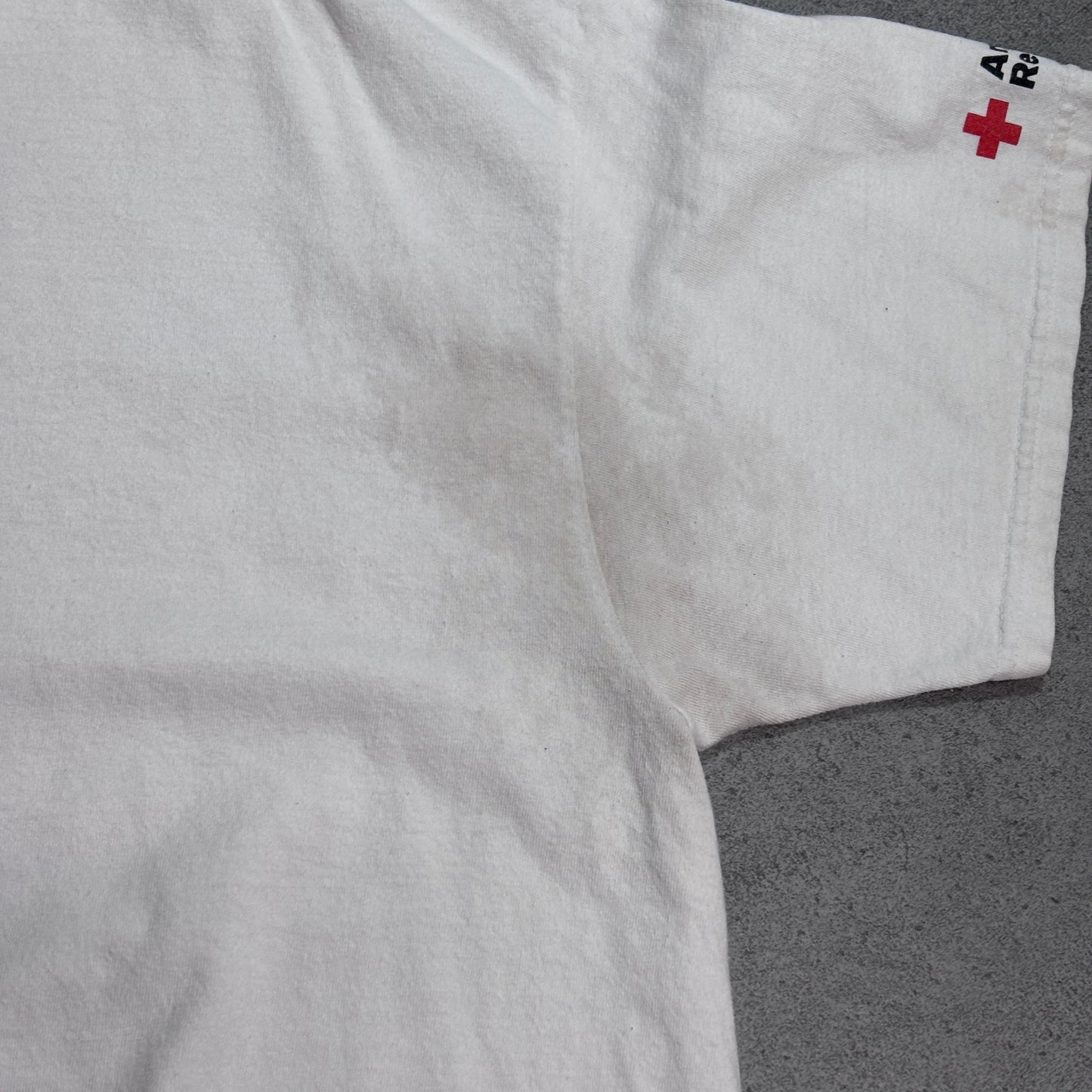 【2023 PEANUTS SNOOPY × American Red Cross Tシャツ】Be cool. Give blood. GILDAN Ultra Cotton ホワイト 2XL 古着/8-71