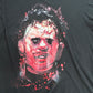 【THE TEXAS CHAINSAW MASSACRE（悪魔のいけにえ）レザーフェイス プリントTシャツ】ブラック/7-18