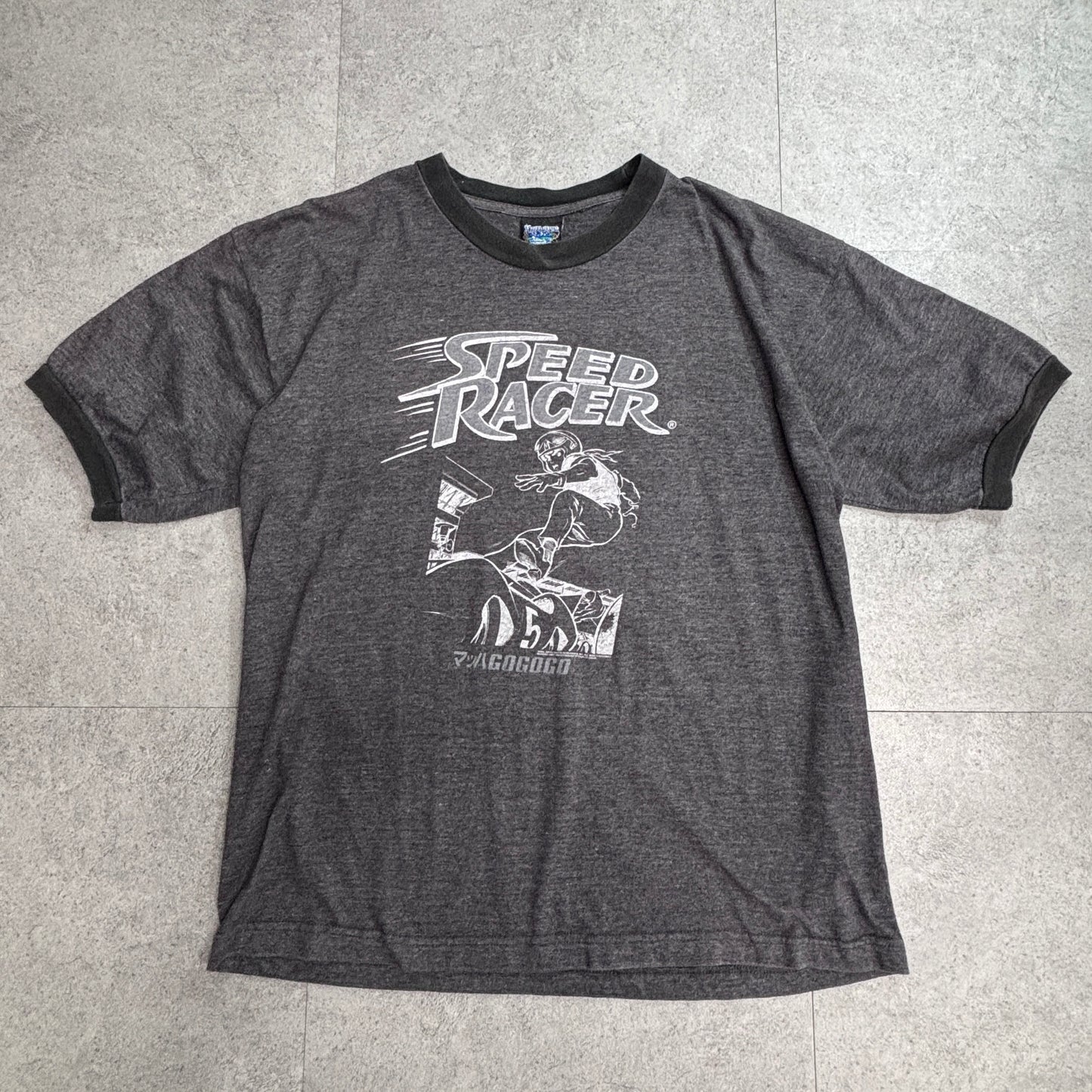 【SPEED RACER（スピードレーサー／マッハGoGoGo）リンガーTシャツ】レーシング プリントTシャツ チャコールグレー/7-33