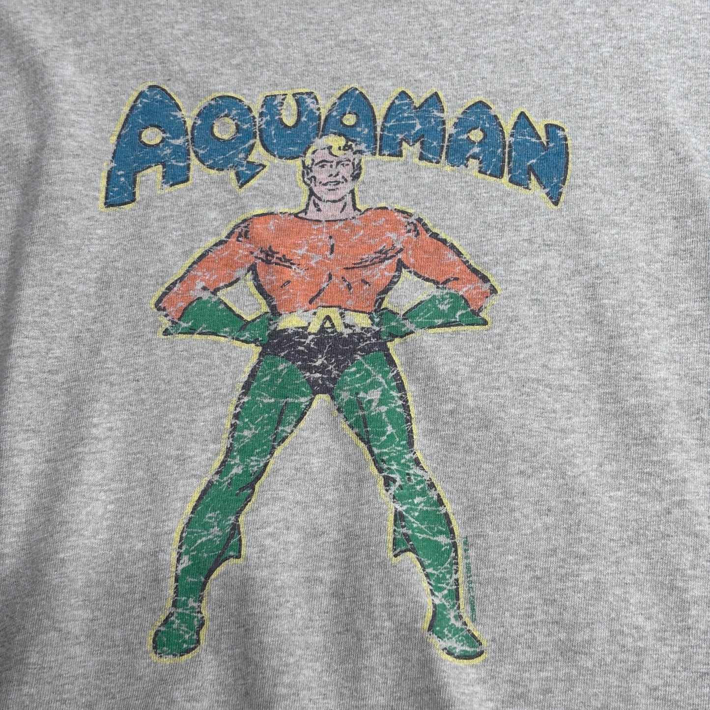 AQUAMAN（アクアマン） リンガーTシャツ DCコミックス グレー × グリーン フェードデザイン/7-41