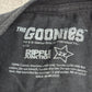【THE GOONIES スカル&クロスソード プリントTシャツ】RIPPLE JUNCTION / THE GOONIES / Warner Bros. Entertainment Inc. / メキシコ製/7-71