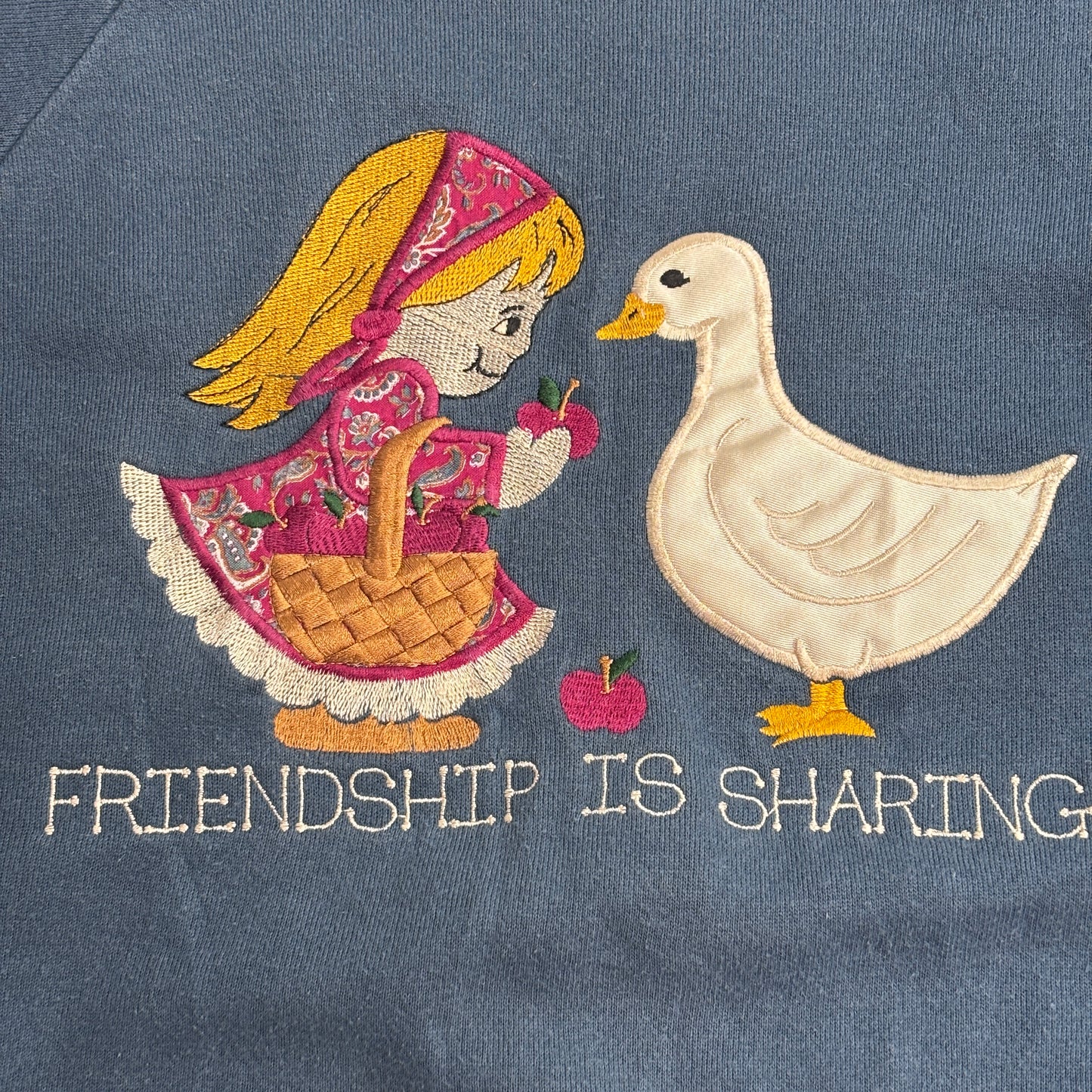 【90s Hanes ACTIVEWEAR FRIENDSHIP IS SHARING スウェット XLサイズ】ヘインズ USAファブリック ヴィンテージ クルーネック 刺繍トレーナー アニマル/2-102