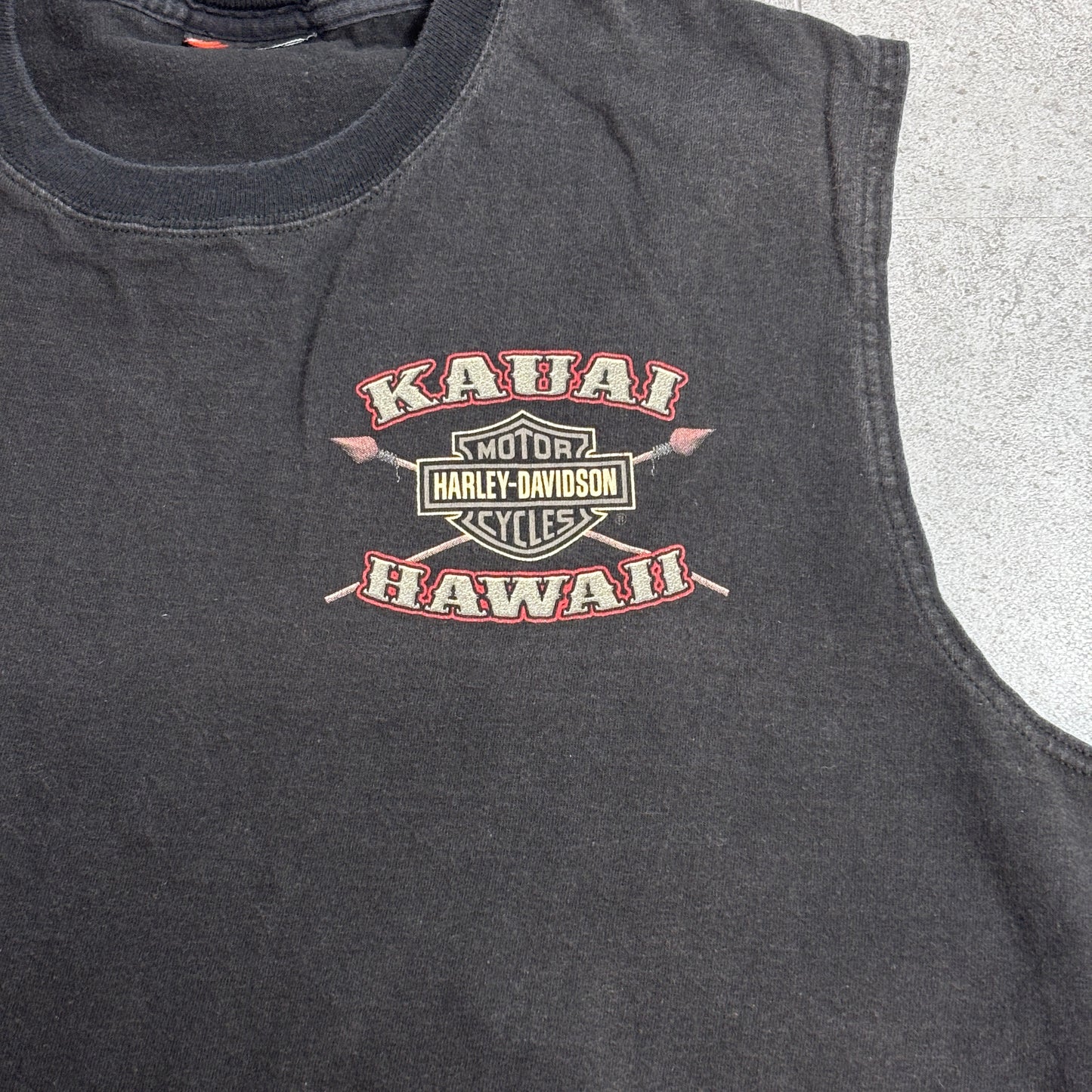 【HARLEY-DAVIDSON ノースリーブTシャツ】KAUAI HAWAII / 2011コピーライト / ブラック/7-84