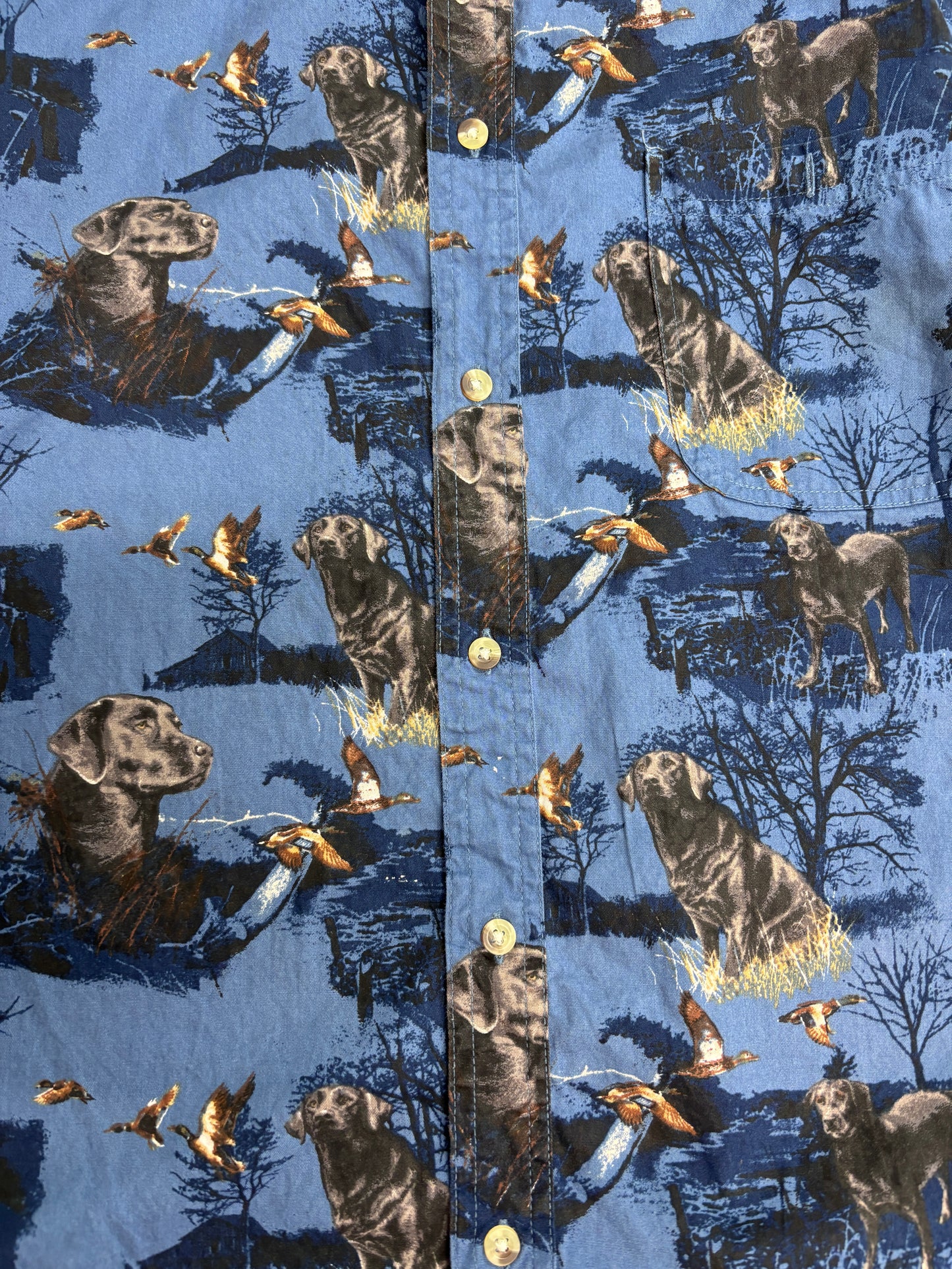 おそらく2000年代〜2010年代 COTTON TRADERS SPORT 総柄ブラックラブ 半袖シャツ ブルー系 コットンシャツ 犬柄 アニマル柄 アウトドア柄/4-15