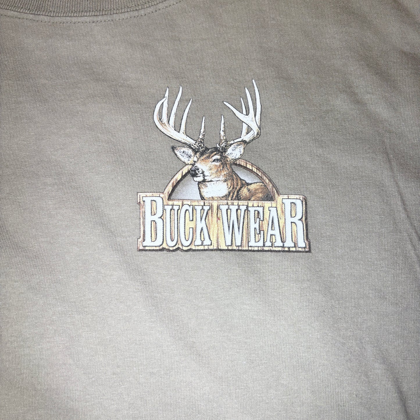 【BUCKWEAR公式】Fire Up The Grill 鹿ハンティングTシャツ｜アウトドア・キャンプ・アメリカンカントリー