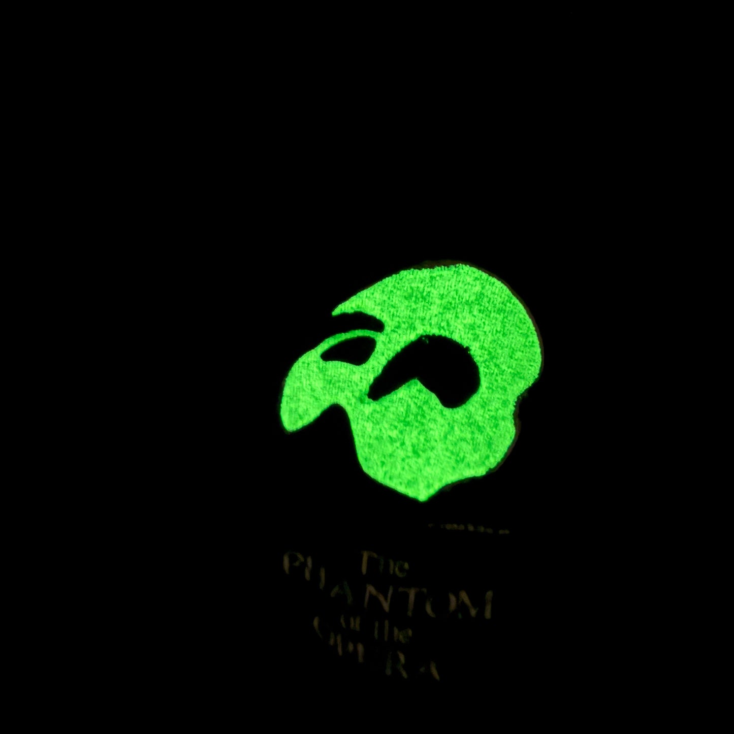 【The Phantom of the Opera（オペラ座の怪人）蓄光プリント Tシャツ ブラック】8-28