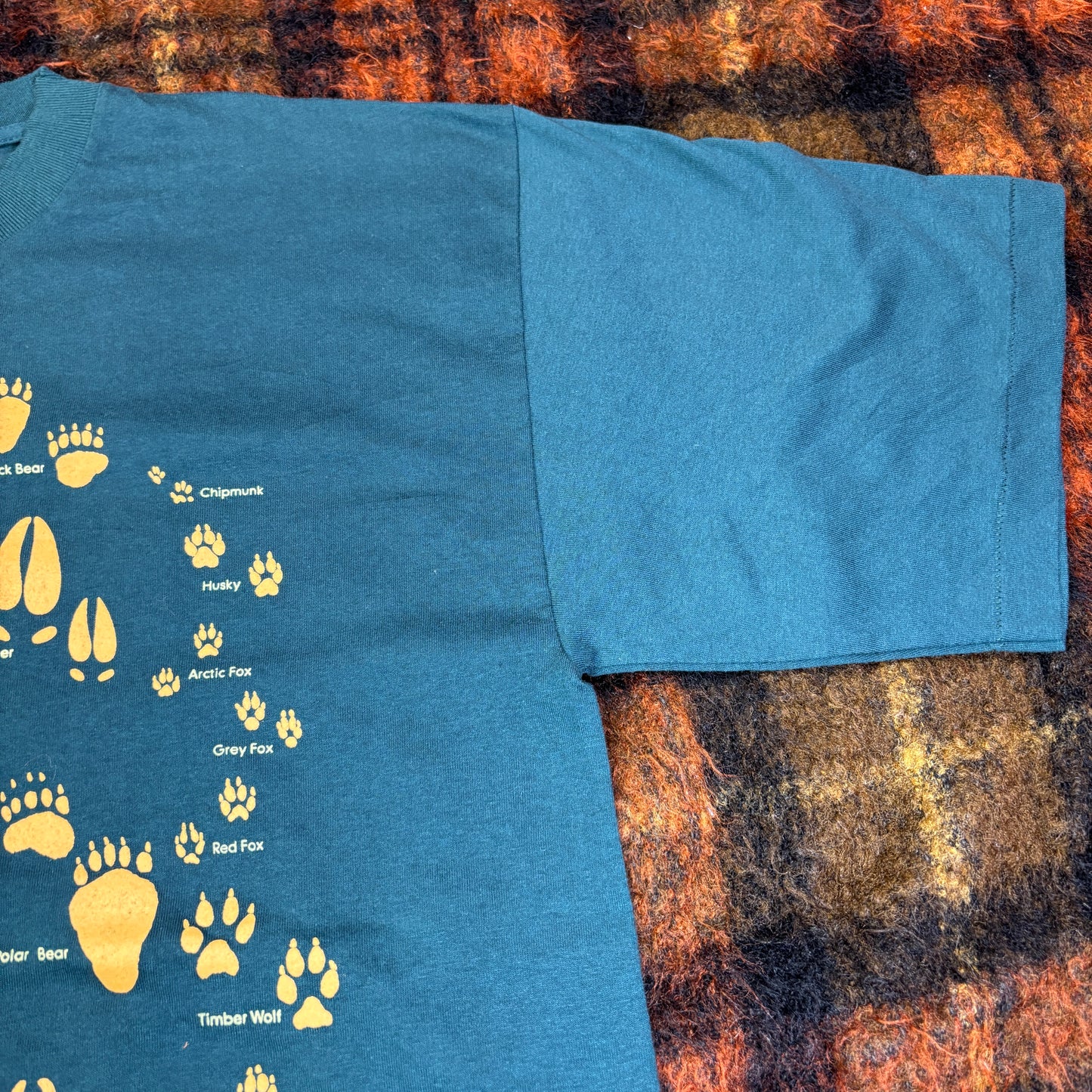 【CANADIAN CRITTERS】足跡アートTシャツ｜トロント発！動物トラック柄