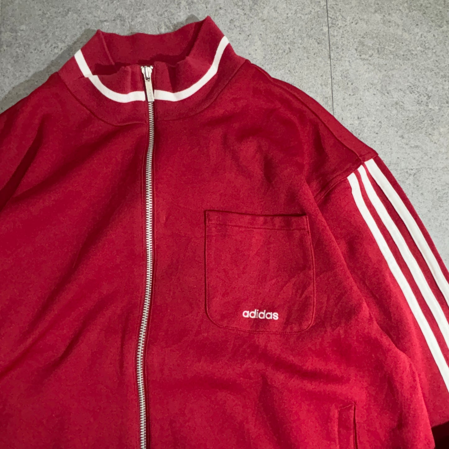 【adidas】Adolf Dassler 刺繍 トラックジャケット レッド×ホワイト Lサイズ カンボジア製 アディダス トラックトップ ジャージ 古着