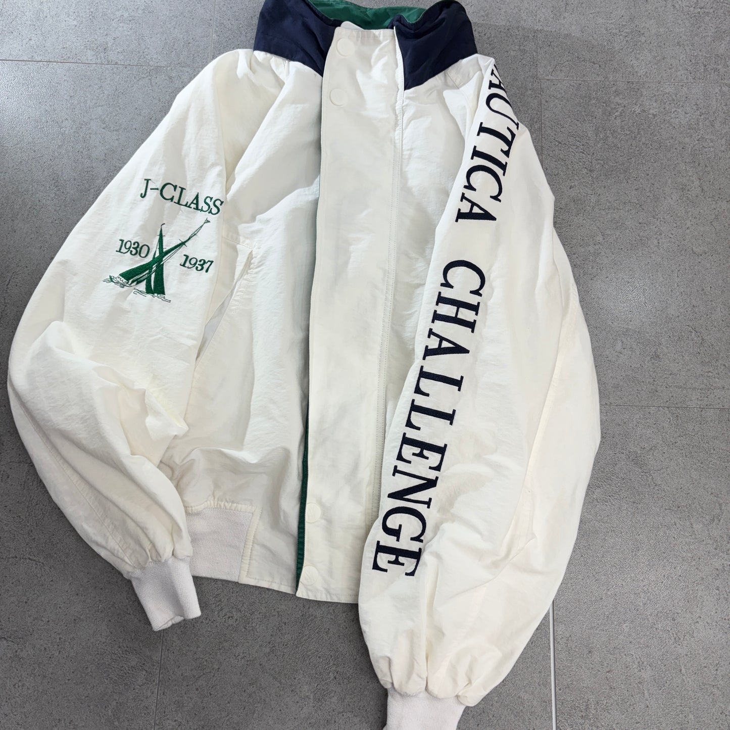 NAUTICA “NAUTICA CHALLENGE” J-CLASS スリーブロゴ コットンナイロン セーリングジャケット ホワイト×ネイビー L相当 90s〜00s