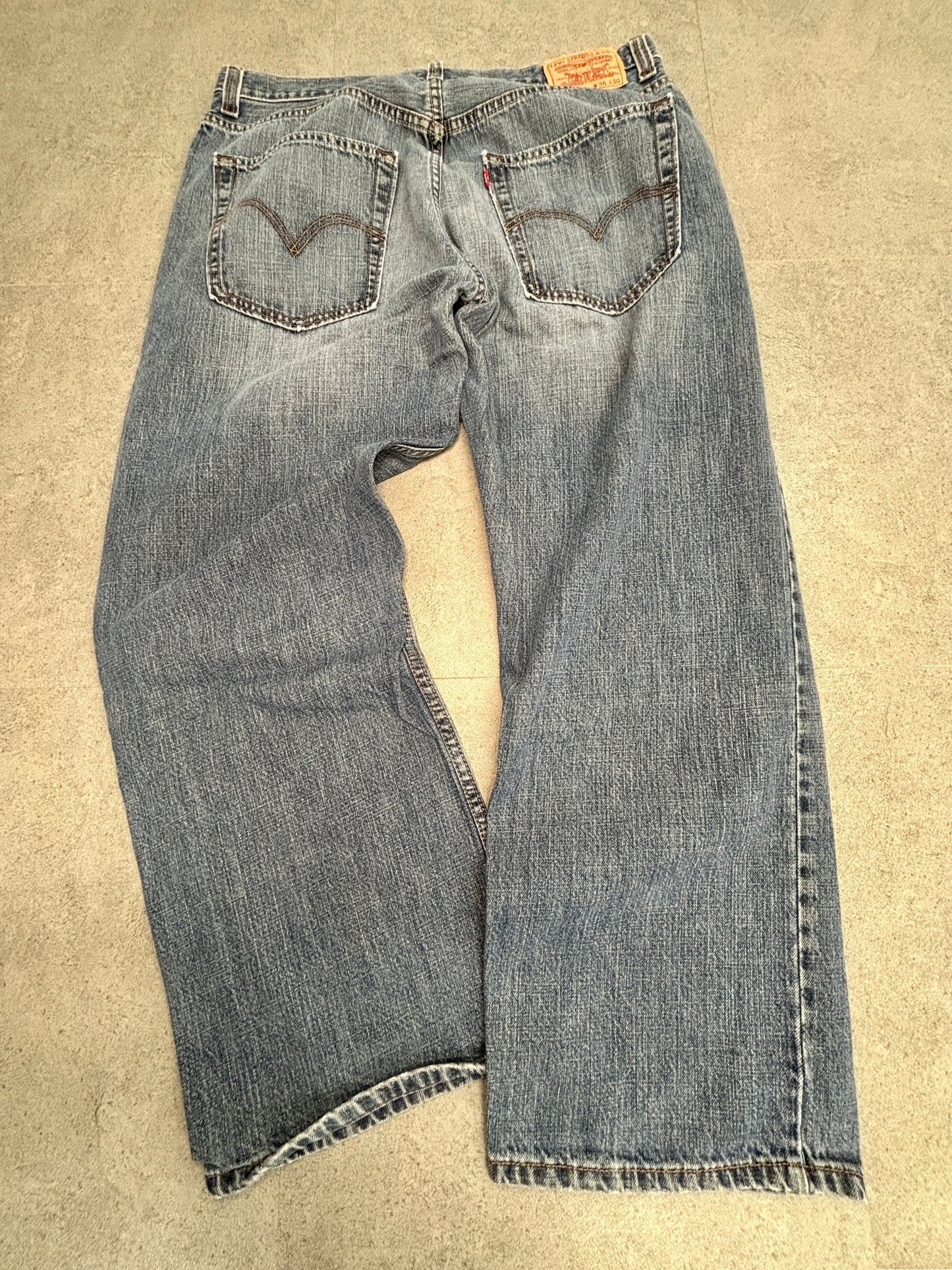 Levi’s 569® Loose Straight デニム W36 L30 レッドタブ ライトインディゴ ダメージ/ヒゲ/アタリ 00s ジップフライ