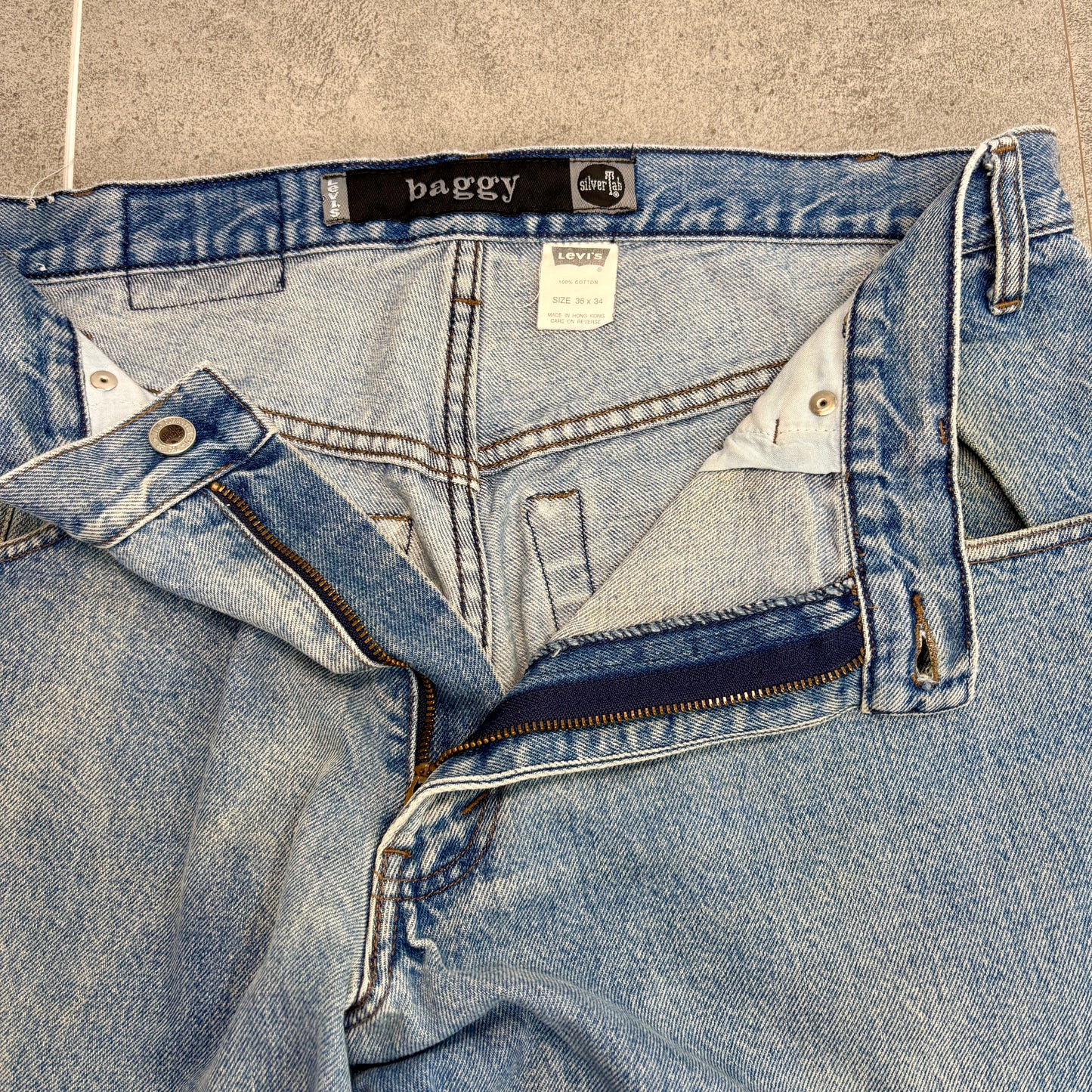 Levi’s SilverTab BAGGY デニム W36 L34 香港製 100%コットン ライトブルー ワイド 90s ヴィンテージ