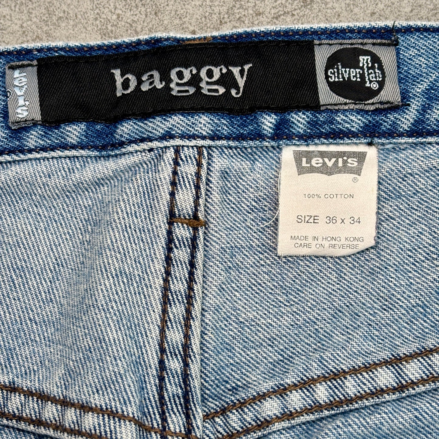 Levi’s SilverTab BAGGY デニム W36 L34 香港製 100%コットン ライトブルー ワイド 90s ヴィンテージ